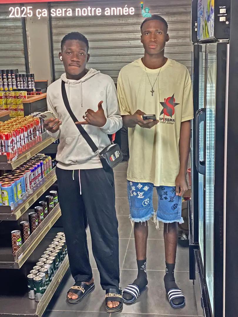 @KANGOU~MOUSSA 🤴🗽🇳🇬