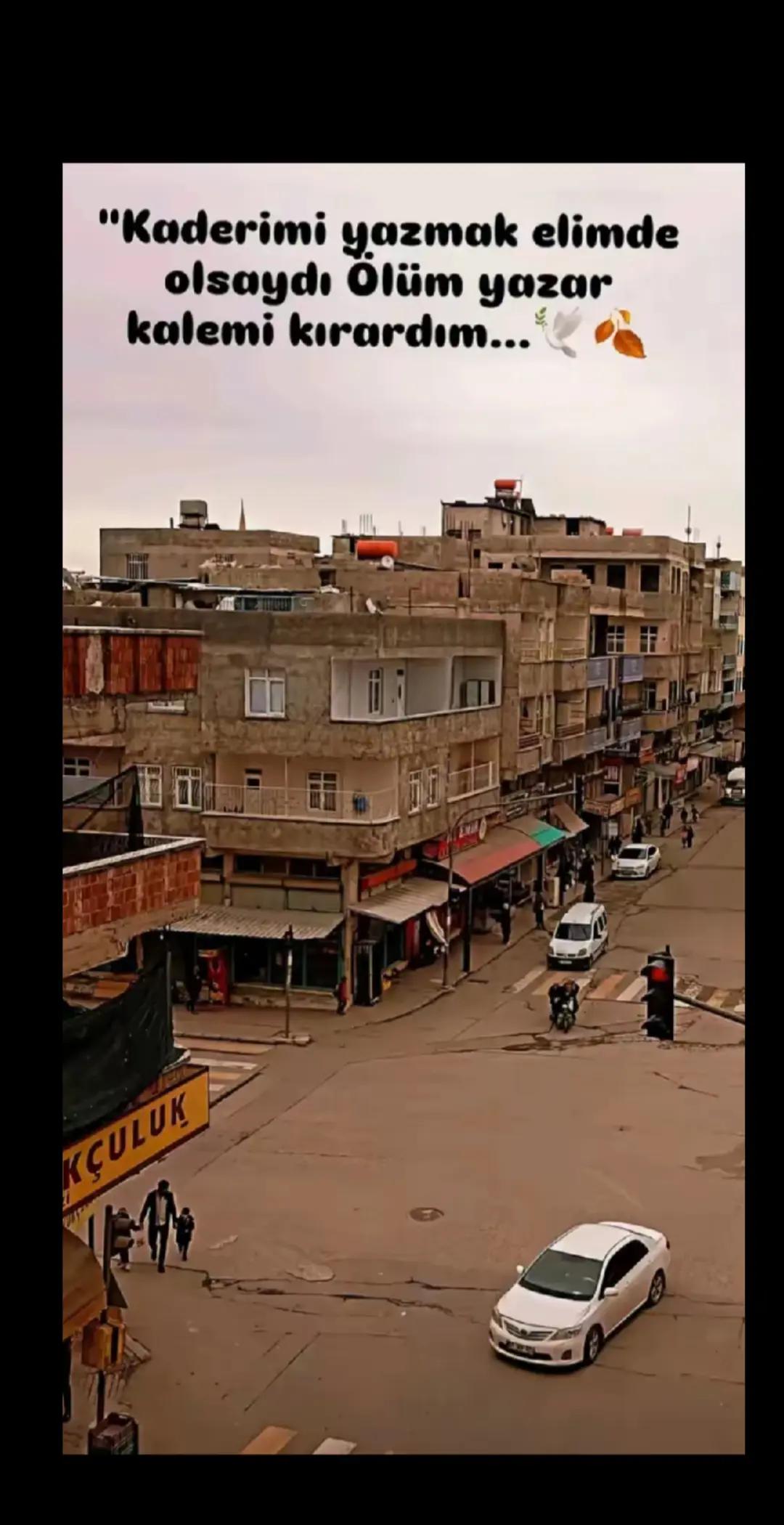 @YAŞANMIŞ HİSLER..