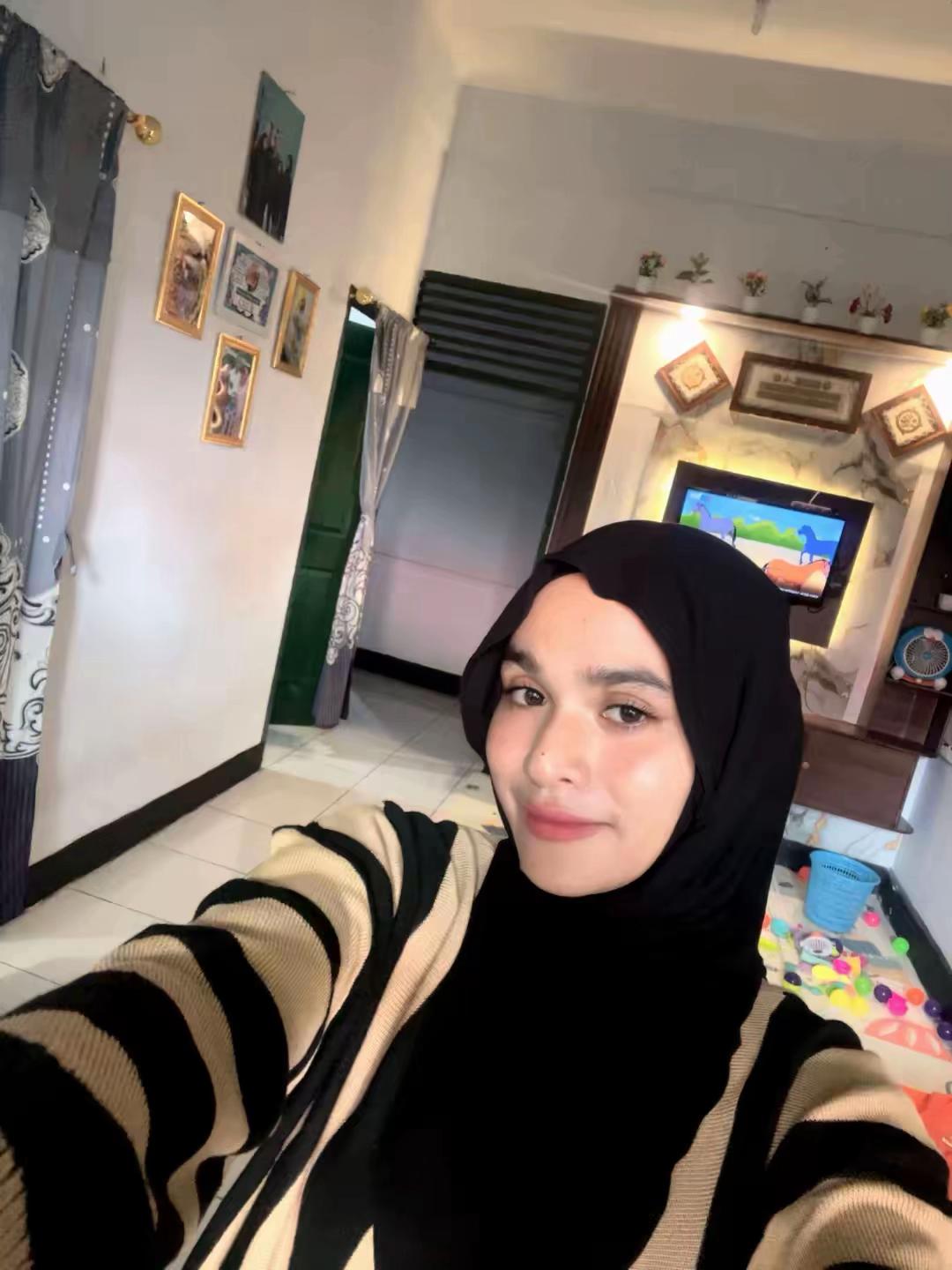 @Aghniya ❣️🐝🐝🐥
