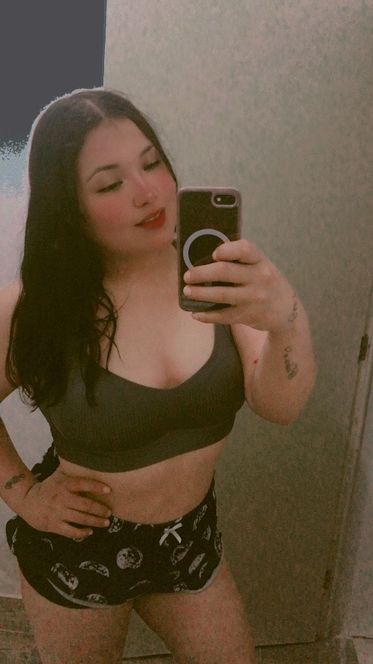 @Abigail Flores648