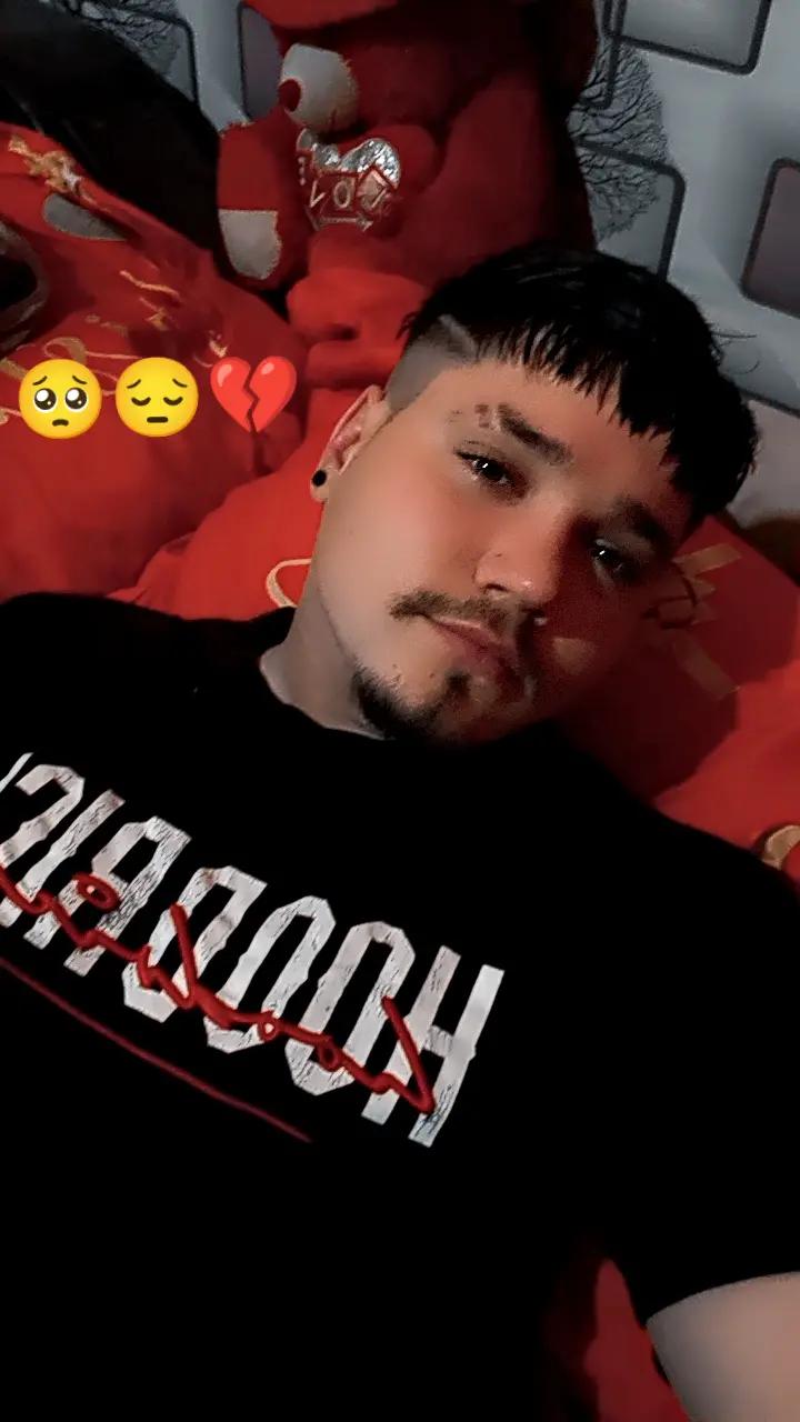@Cătălin&hearts;️🧨