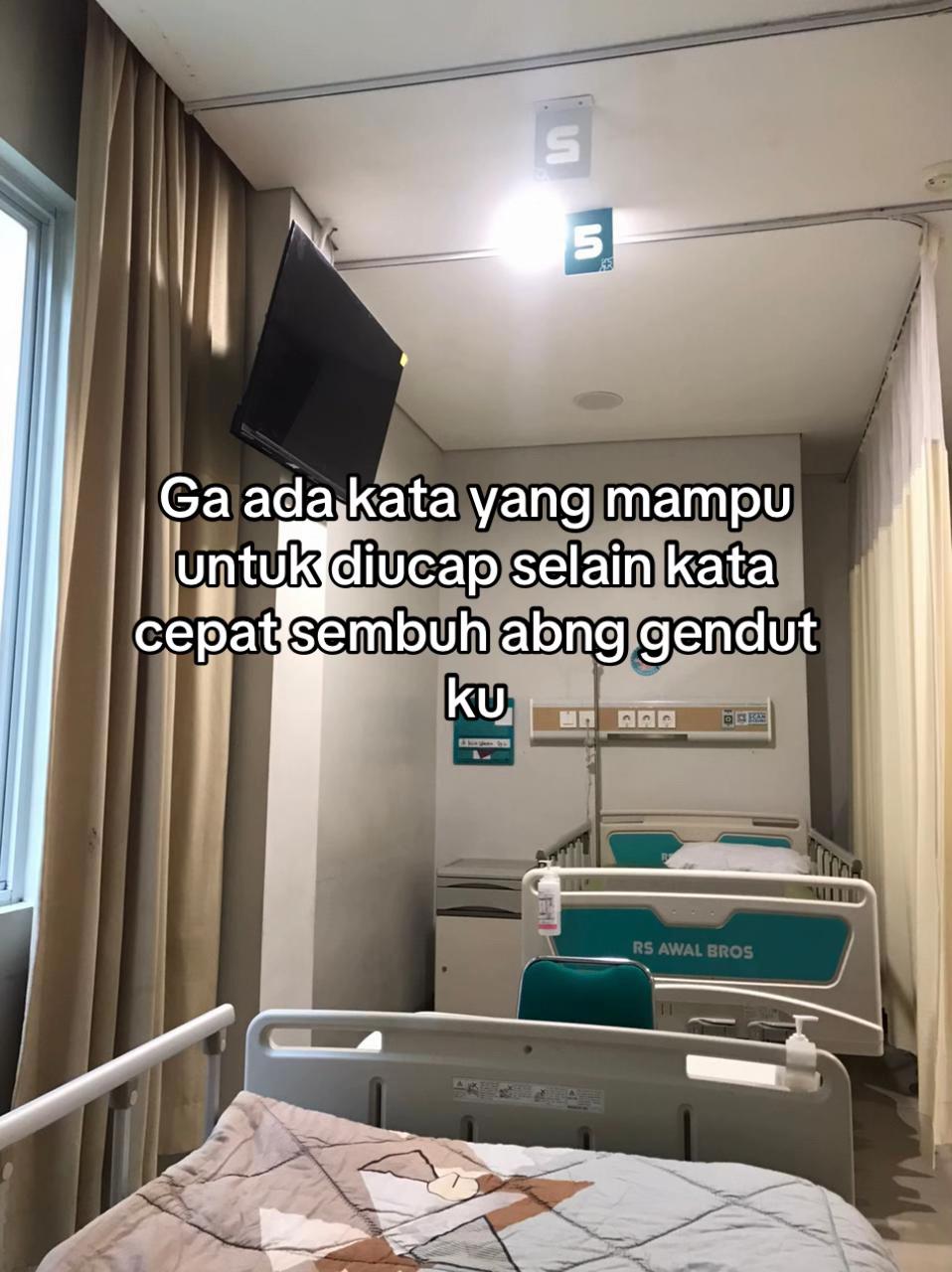 @Ayuu