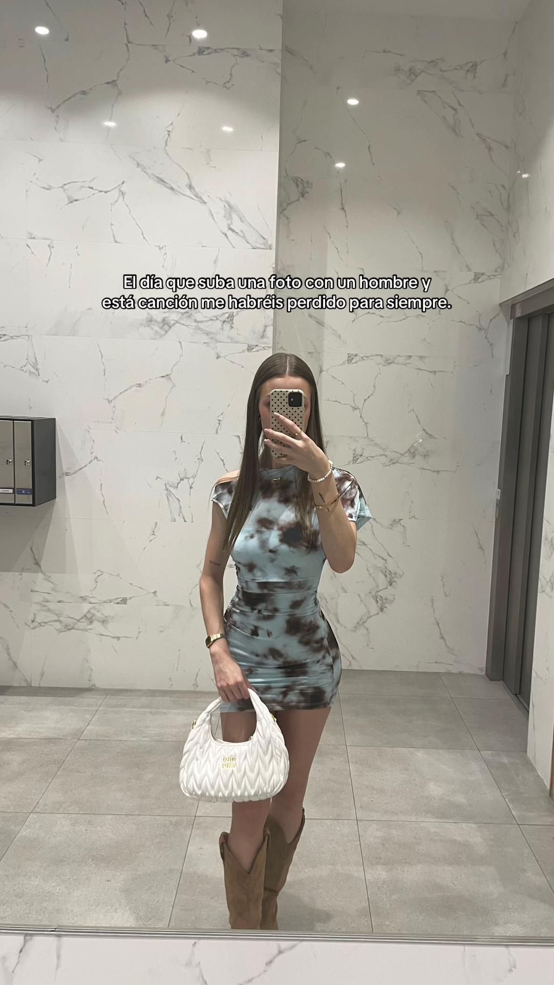 @𝑀𝑂́𝑁𝐼𝐶𝐴🌙