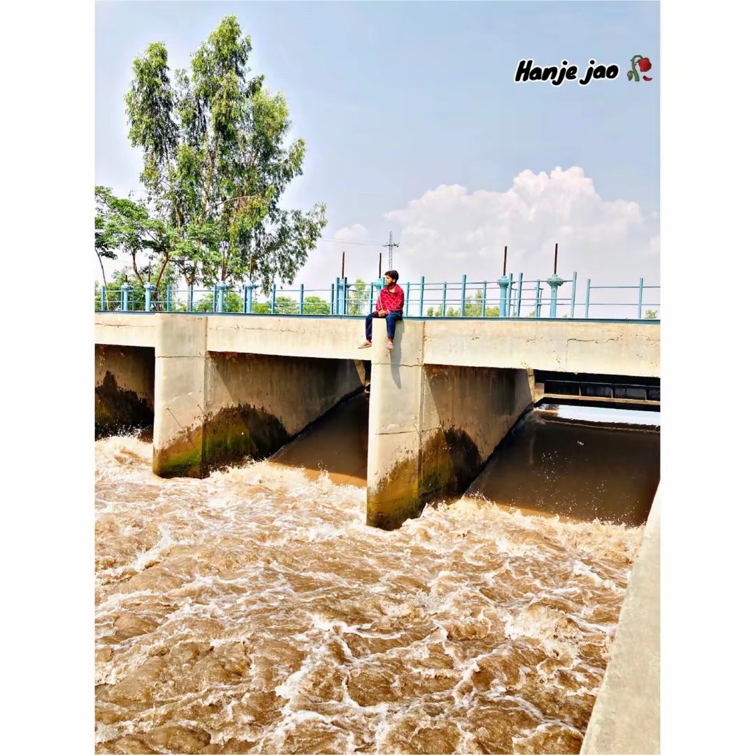 @بادشاہ🥀🍂