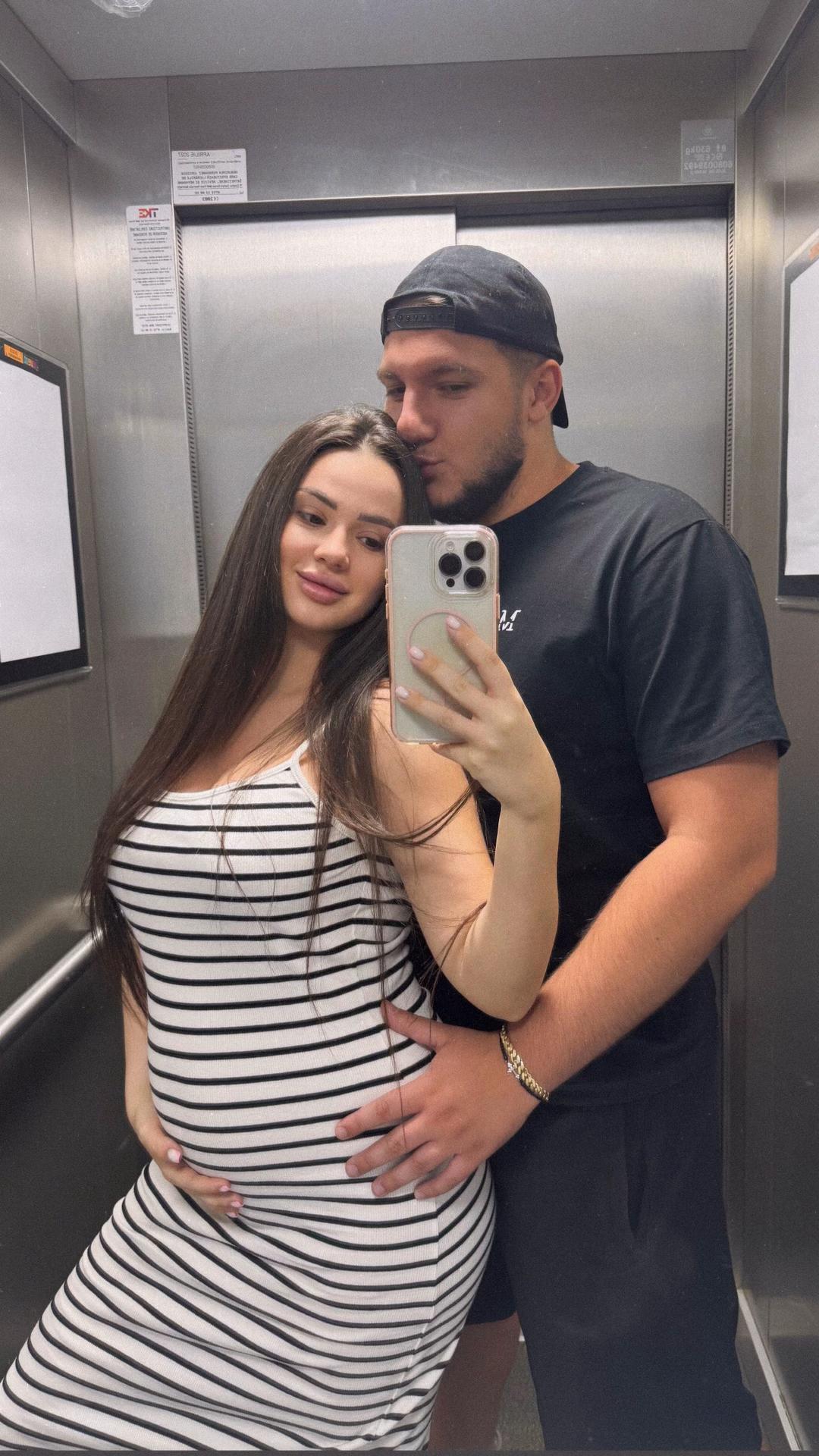 @tomaraluca25