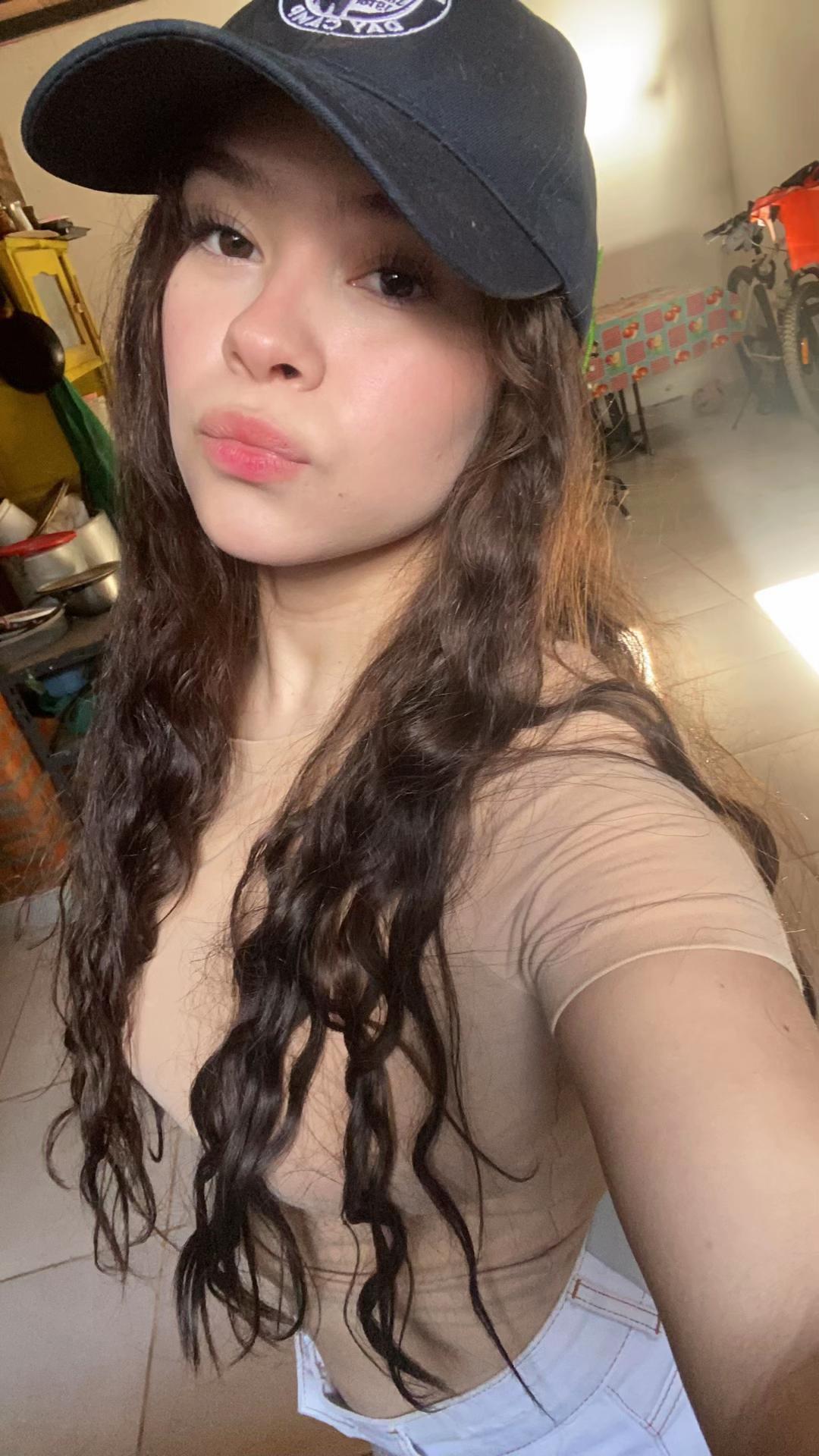 @andrea.