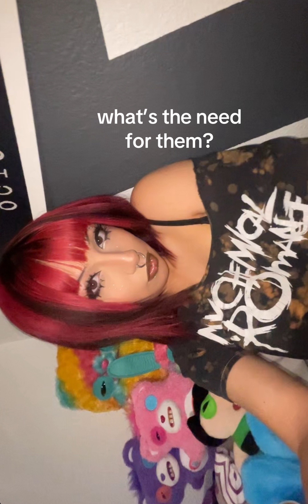 @<3