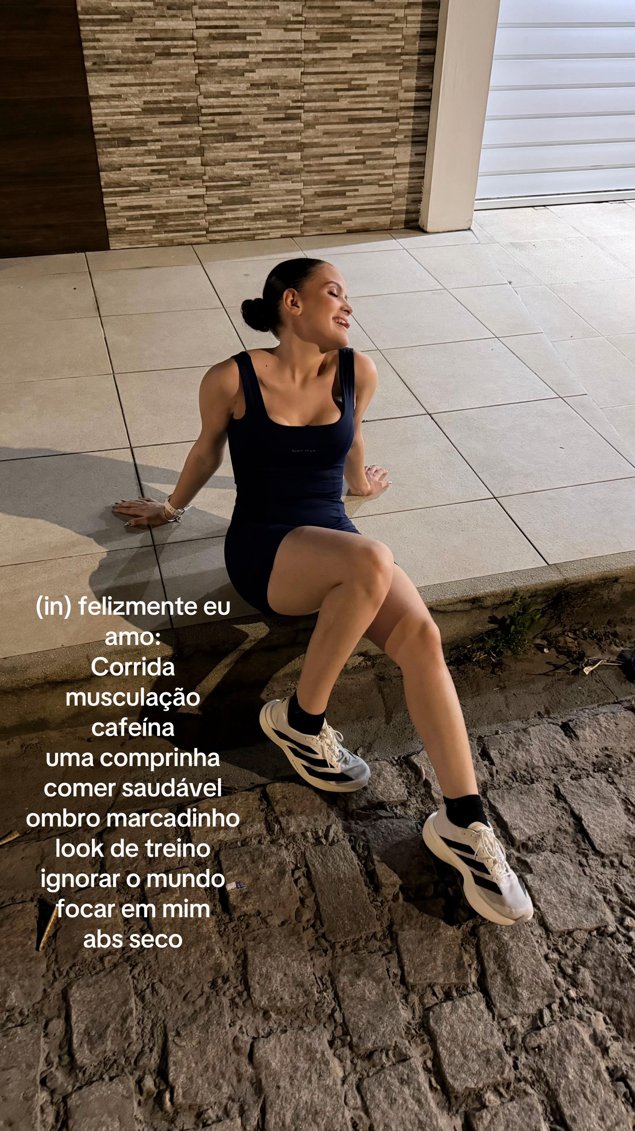 @clararezende__