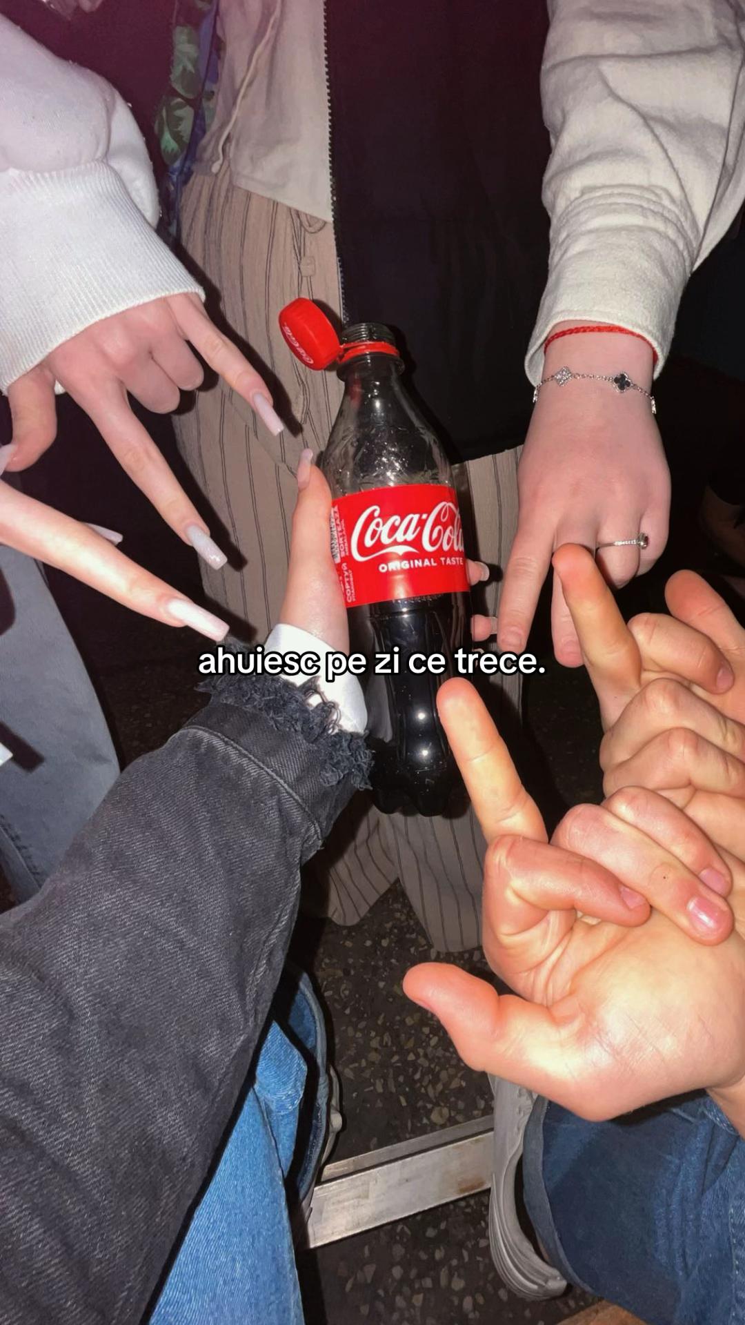 @🖤