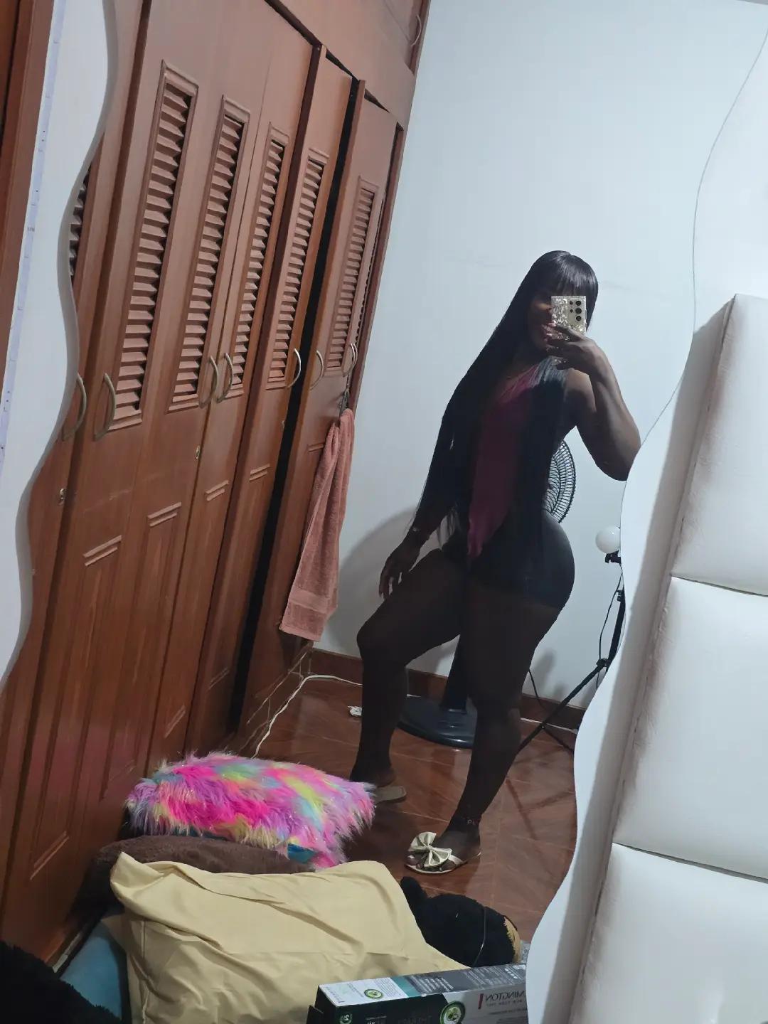 @danielaprice🦋