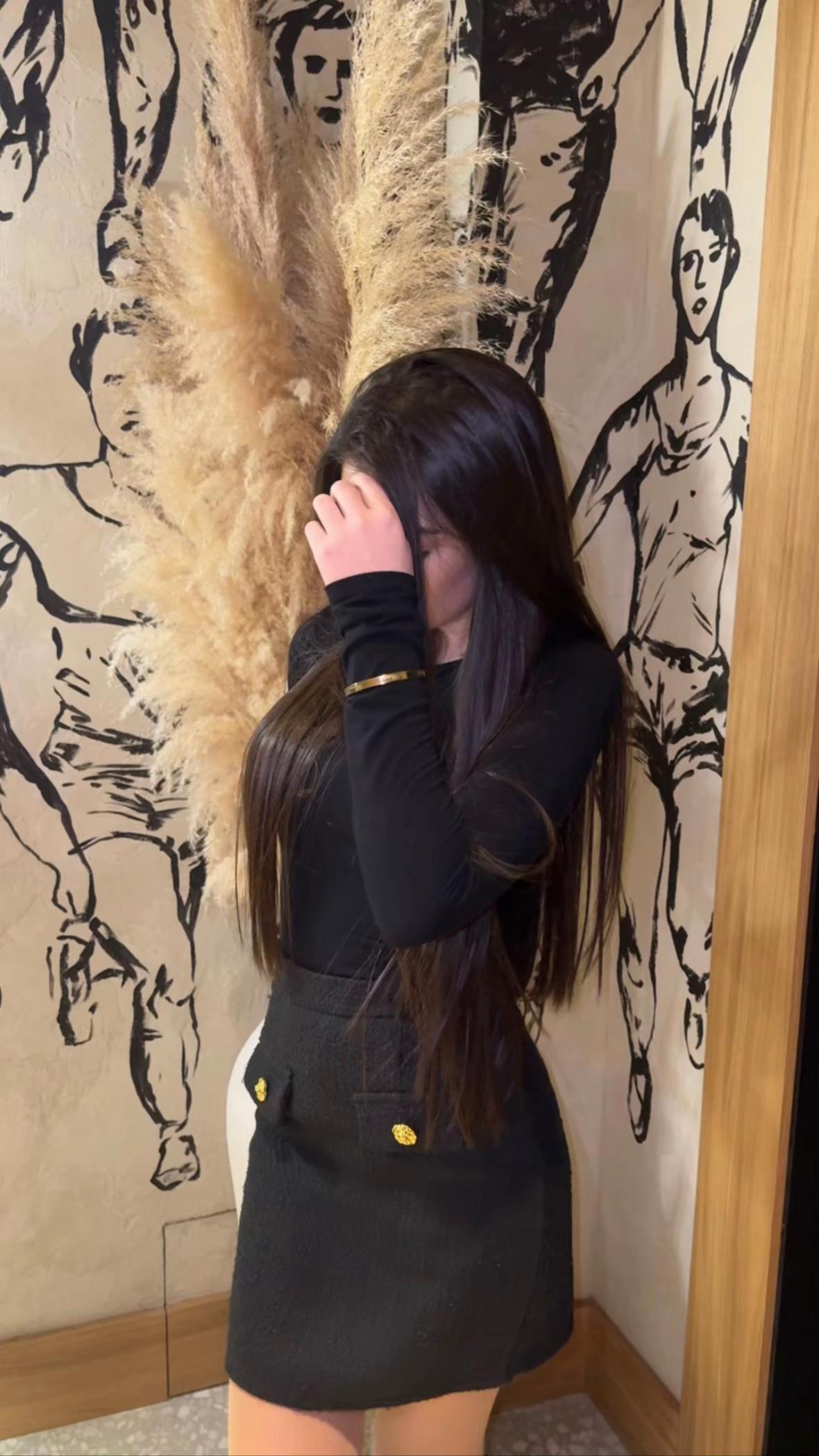 @𝐌