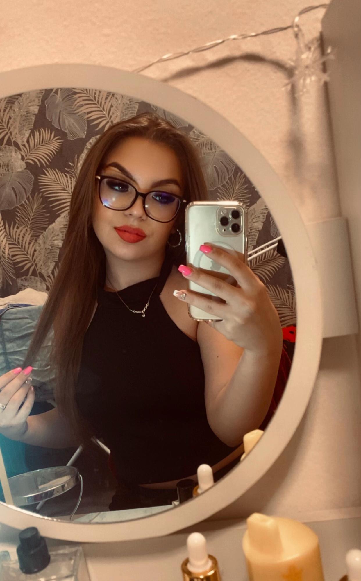 @fktee_vivii