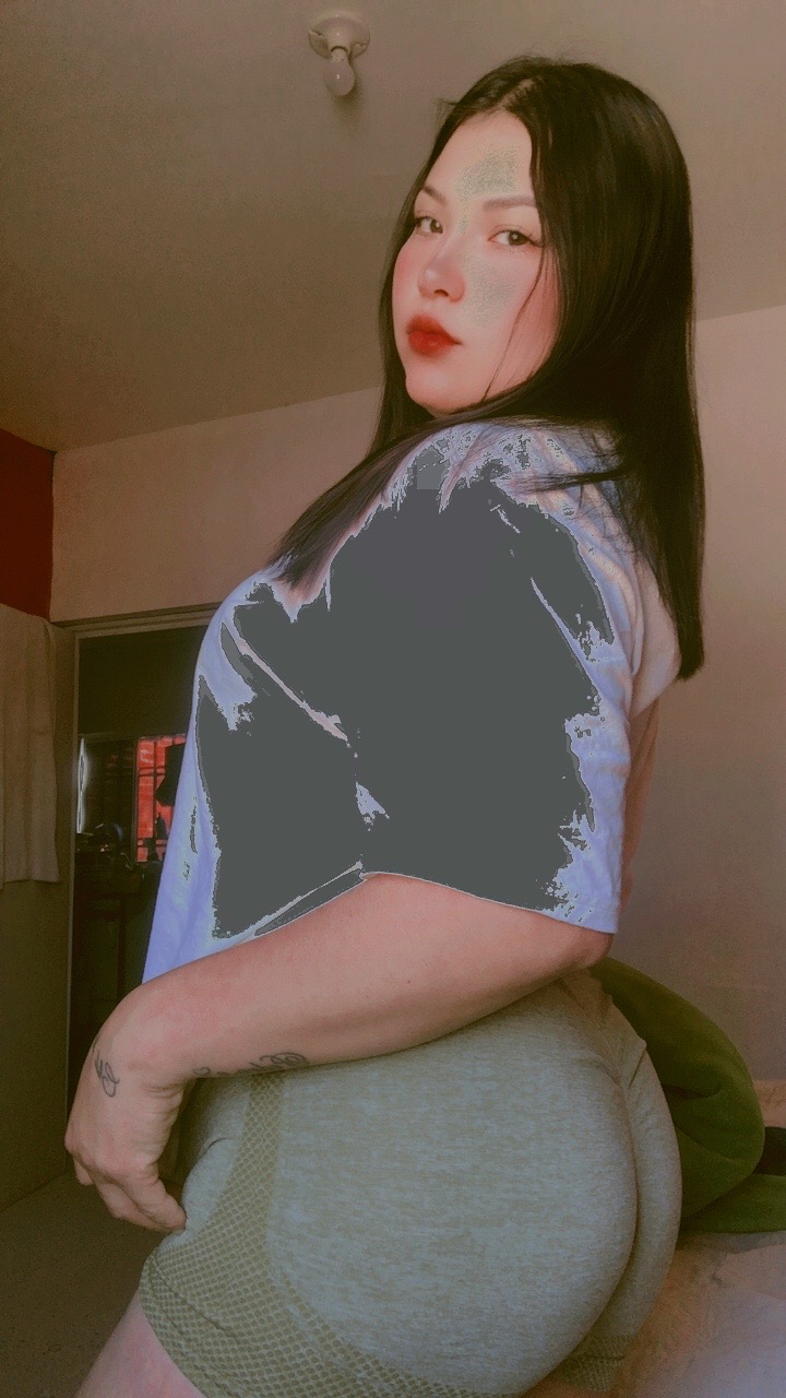 @Abigail Flores648