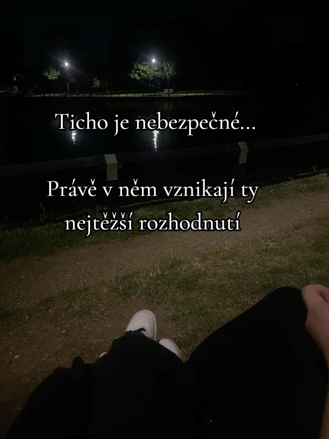 @Lucciella