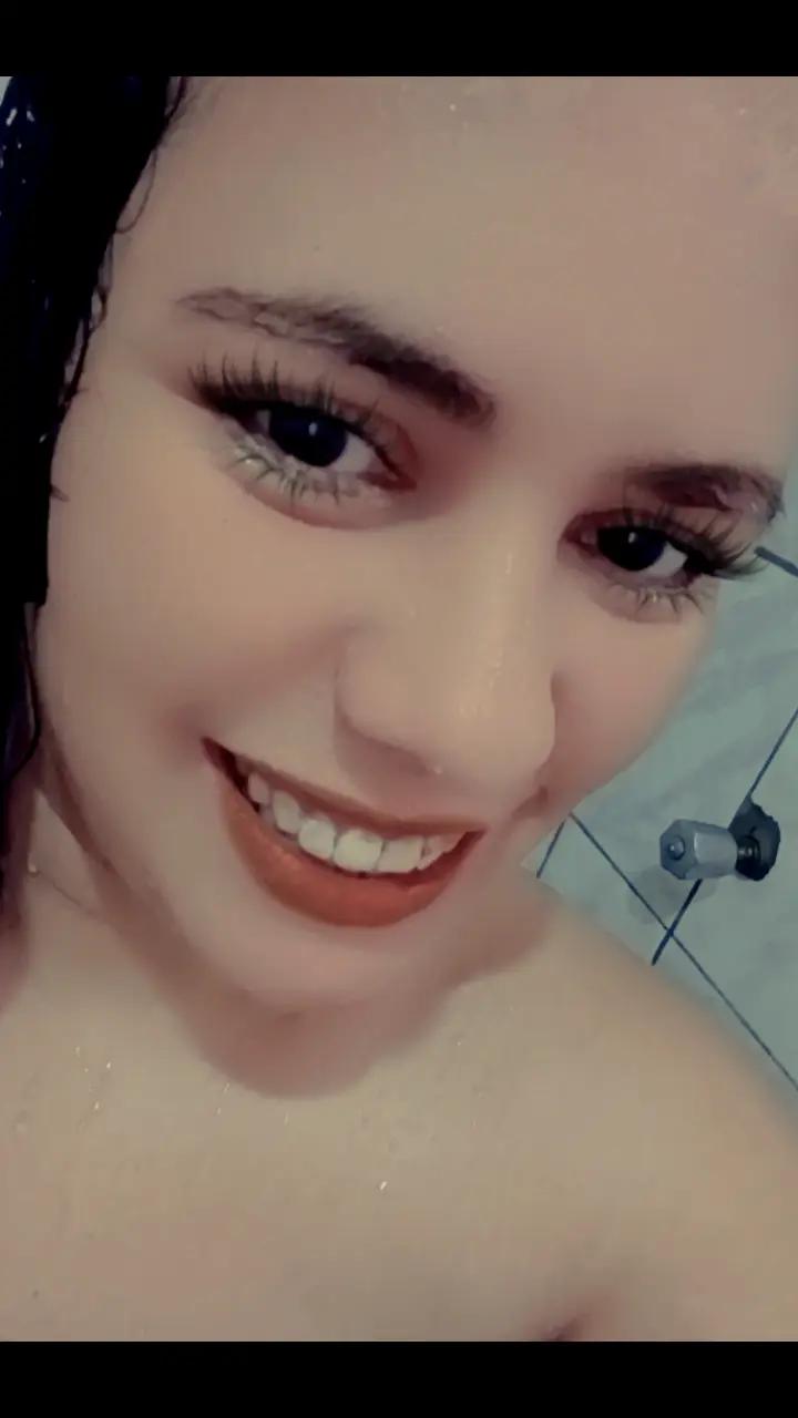 @Elizângela Andrade 🏳️🌈 liza