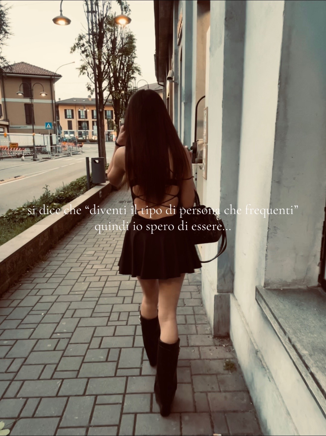 @️