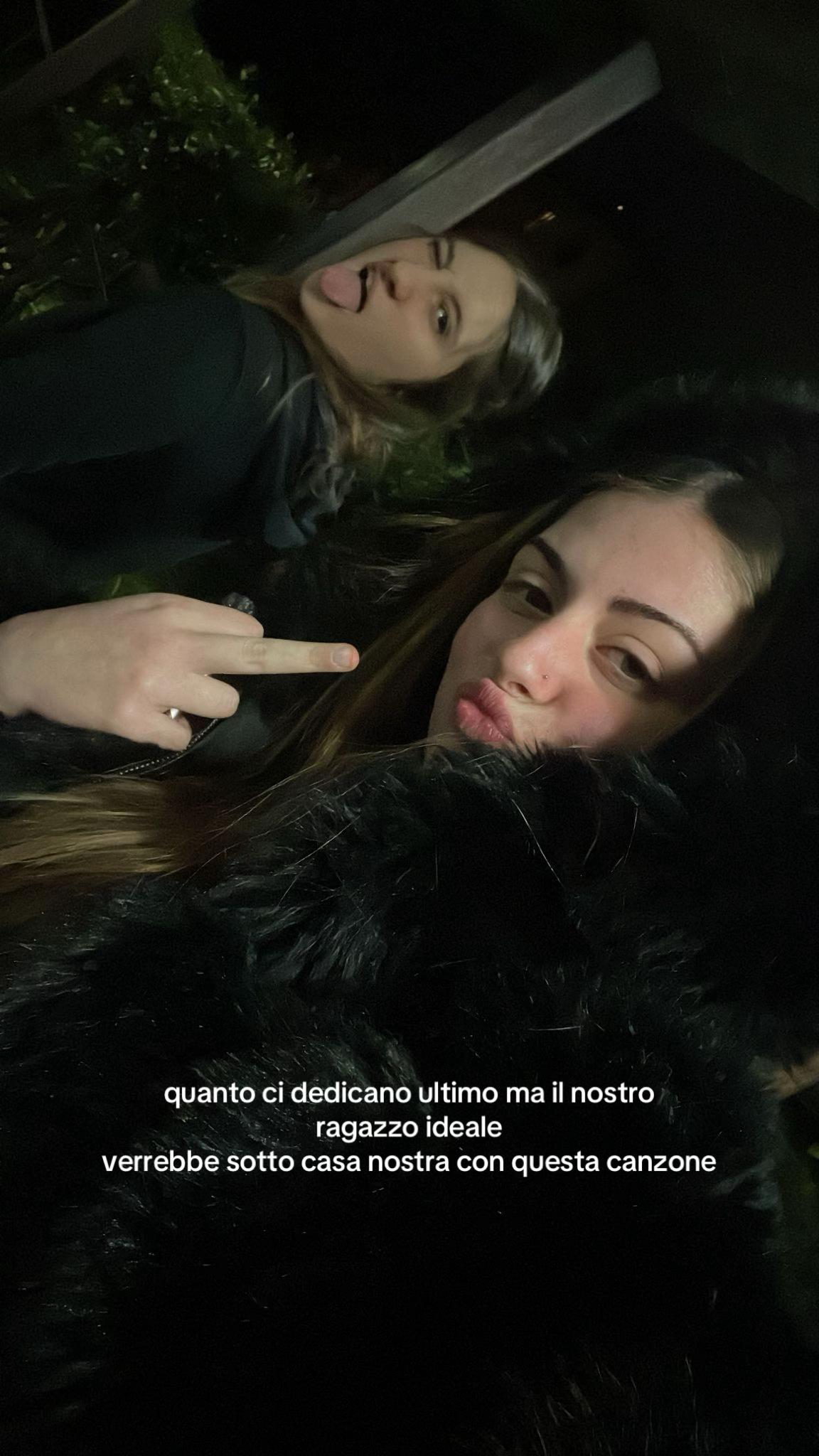 @eeee__x22