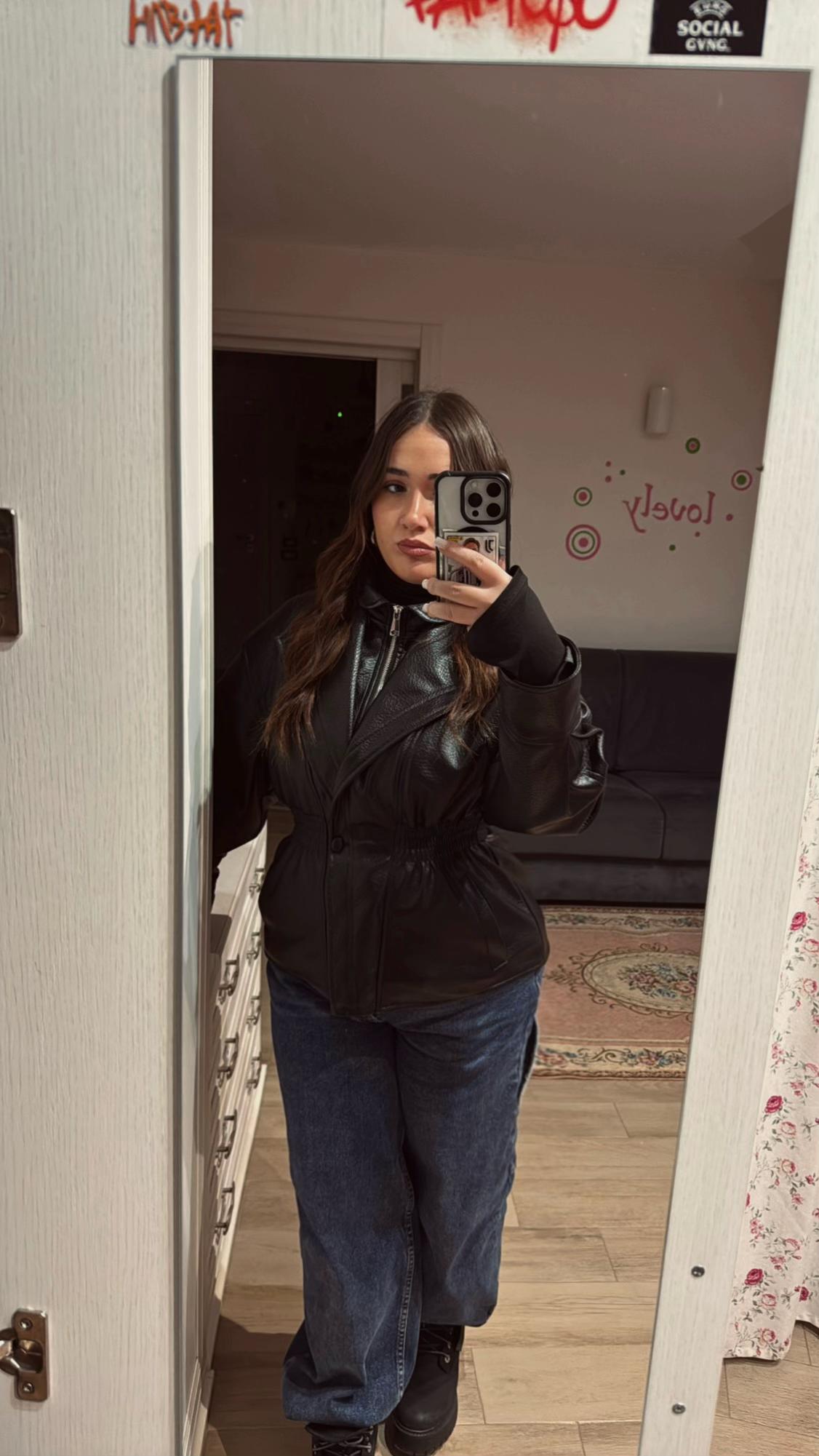 @CLARA🧊