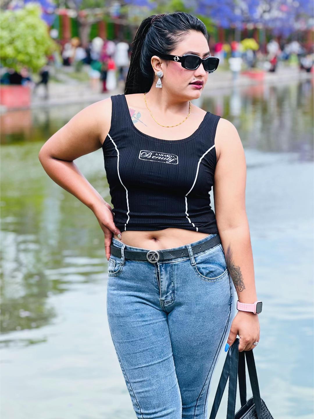 @Riya panta🦋