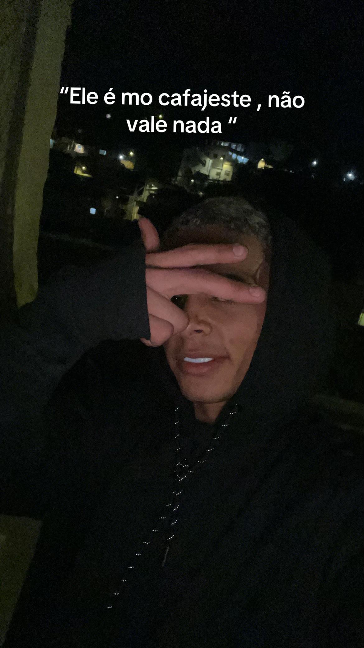 @Filho da dona Claudia