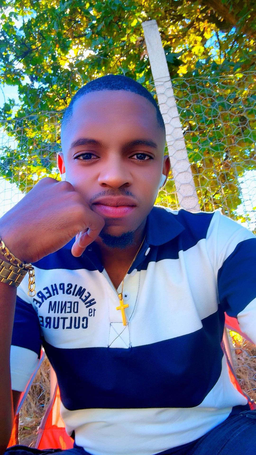 @Thabiso Kunene🇿🇦