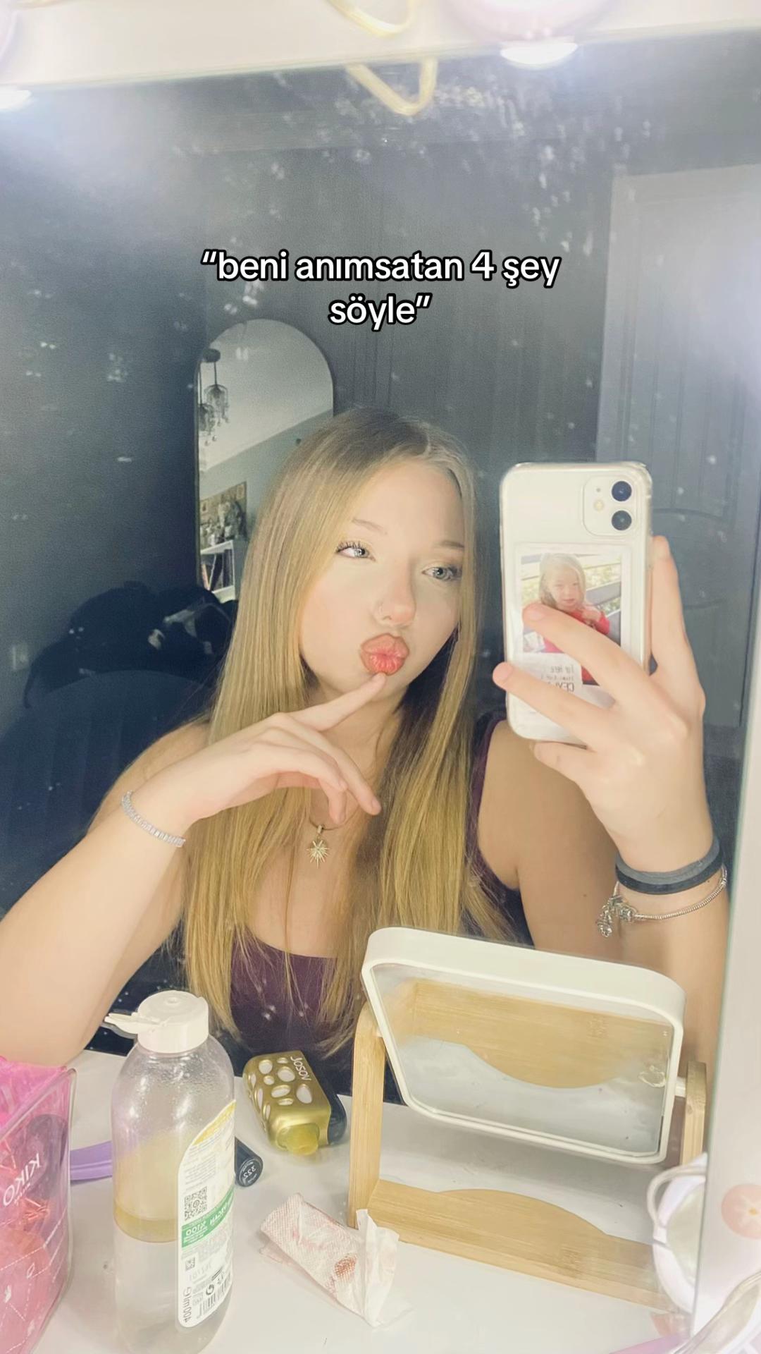 @𝑐𝑒𝑦𝑙𝑖𝑛𝑛