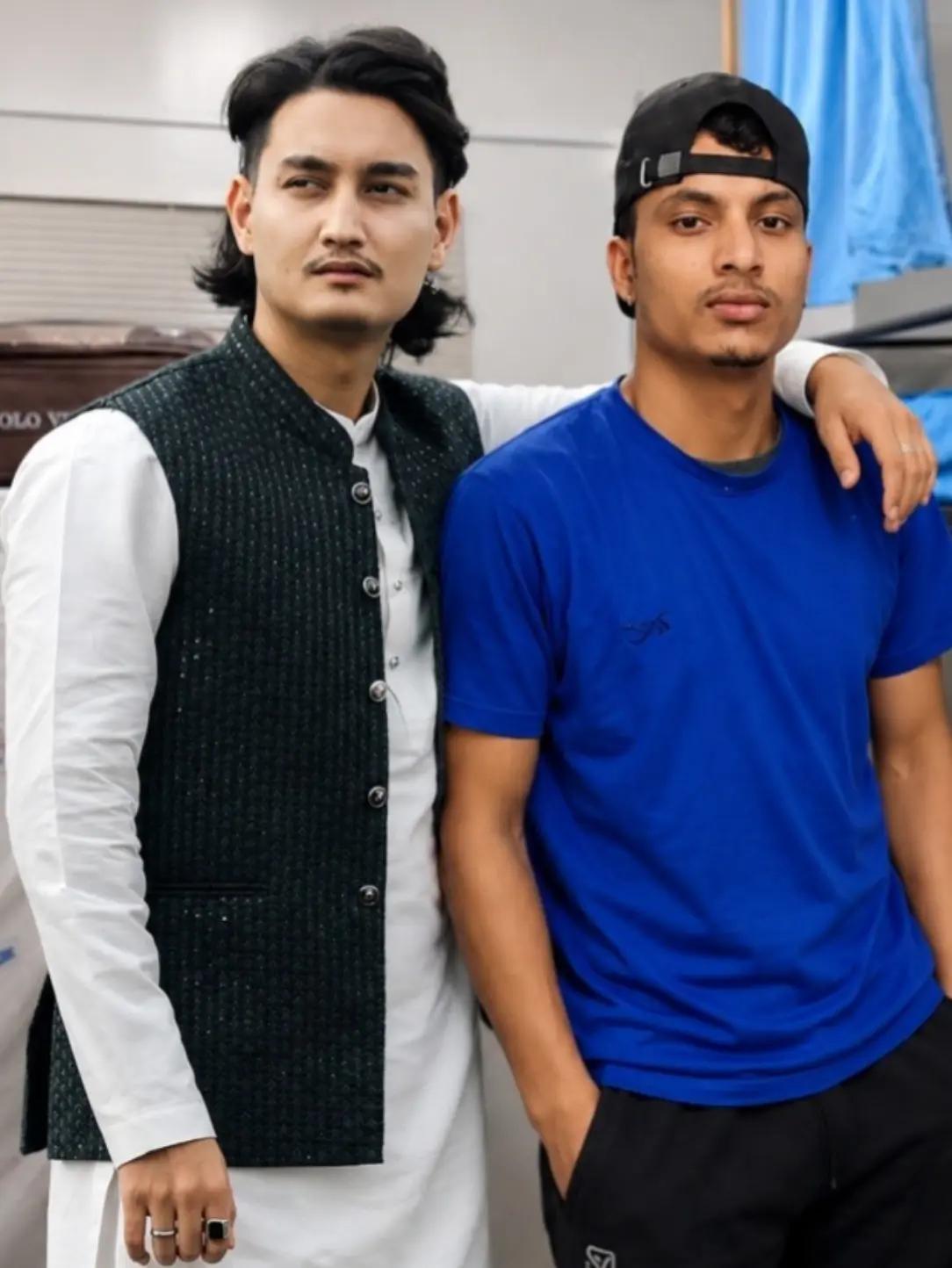 @Mr: simple 👉❣️🇶🇦