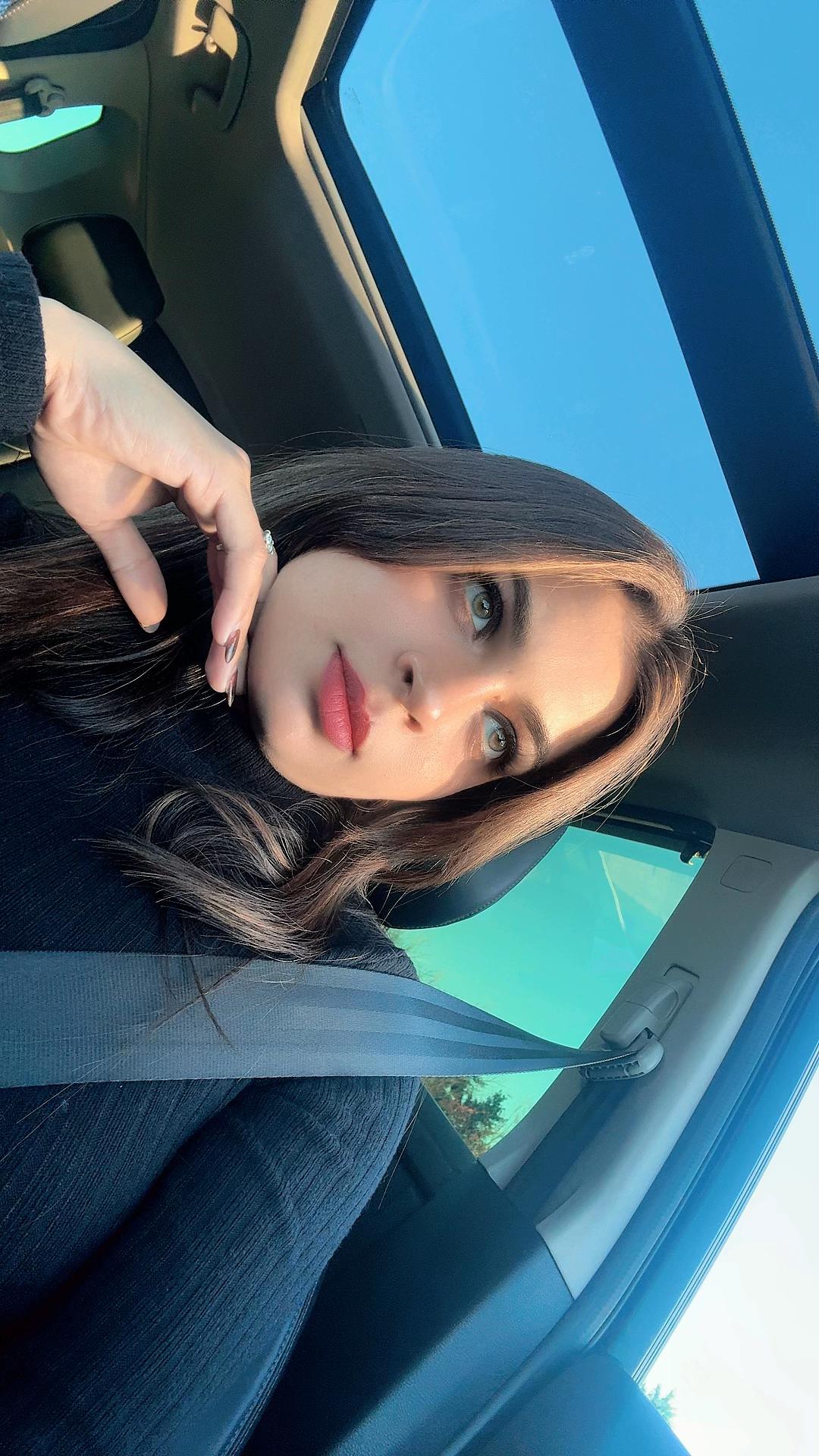 @komal_khaira97