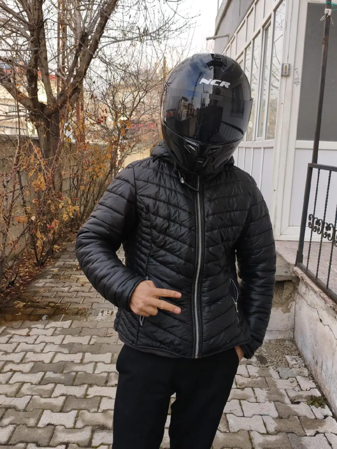 @🦅