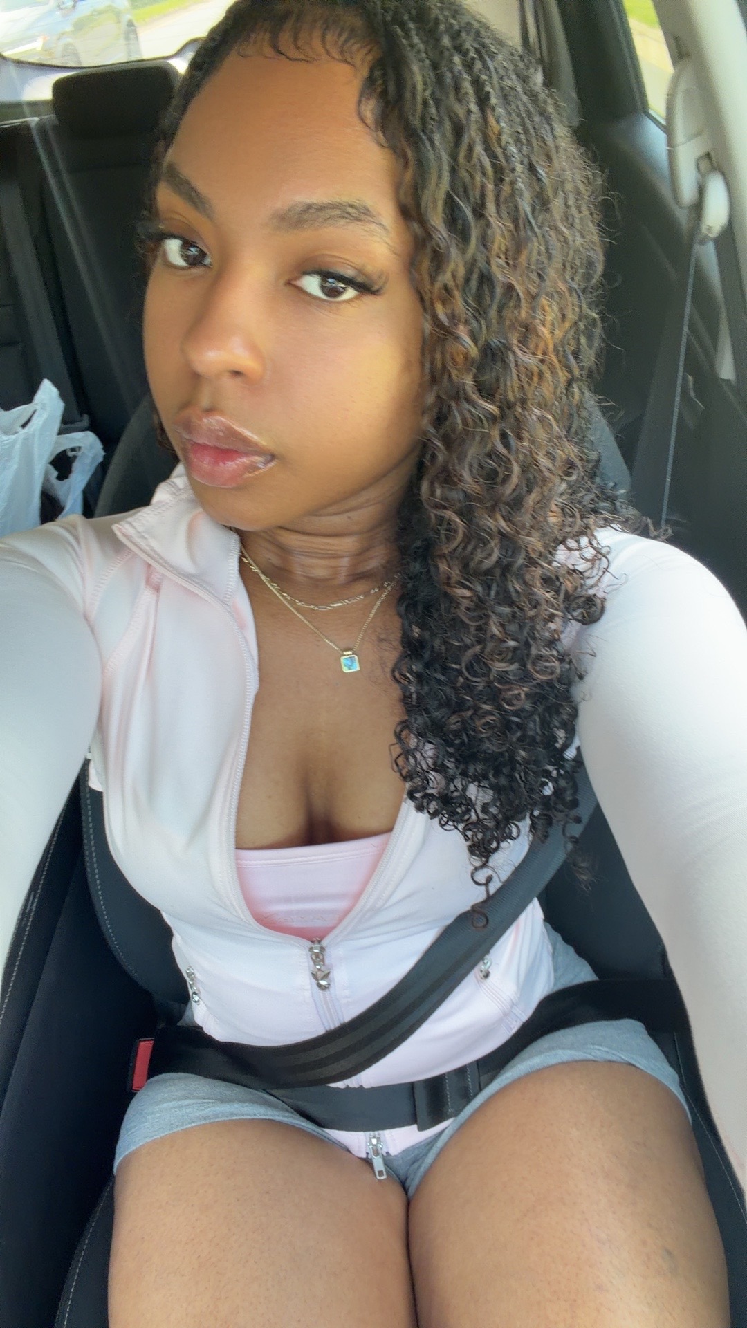 @itsari3lle