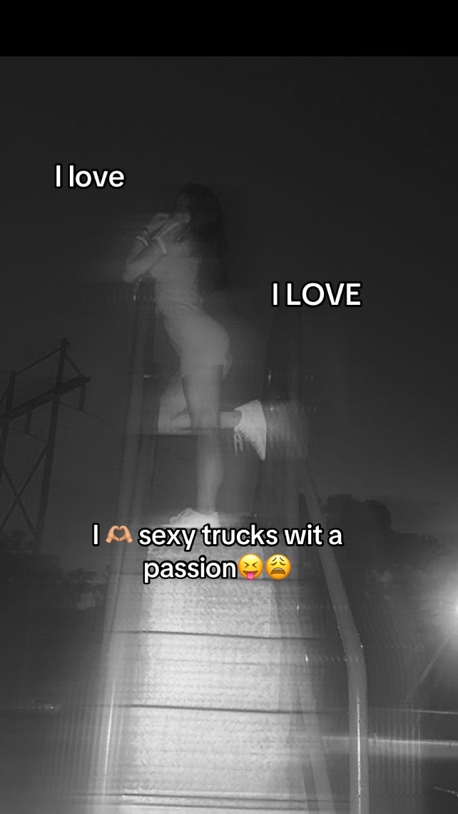@pretty.poison.4.4.4
