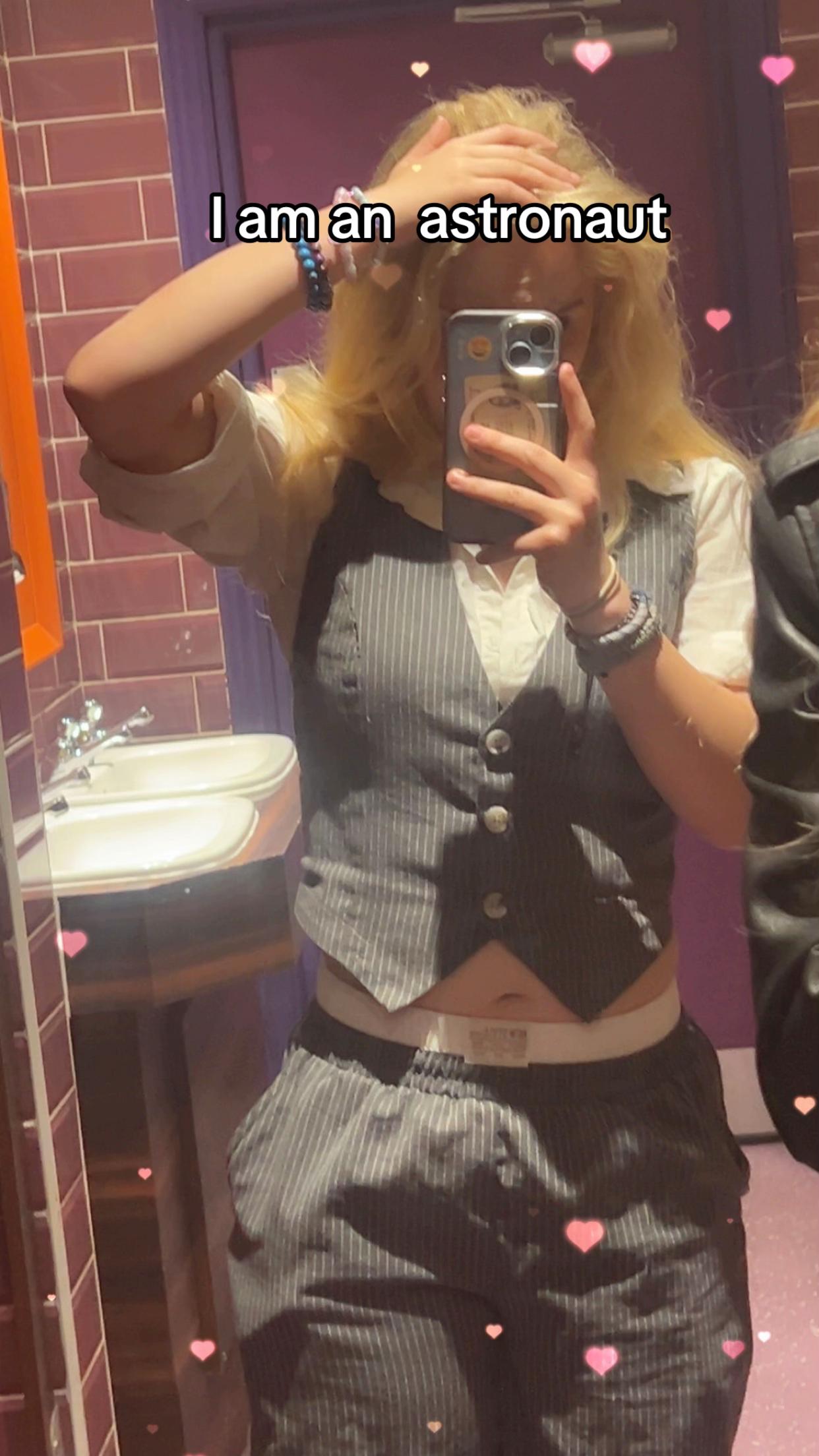 @Izzyyyyyy