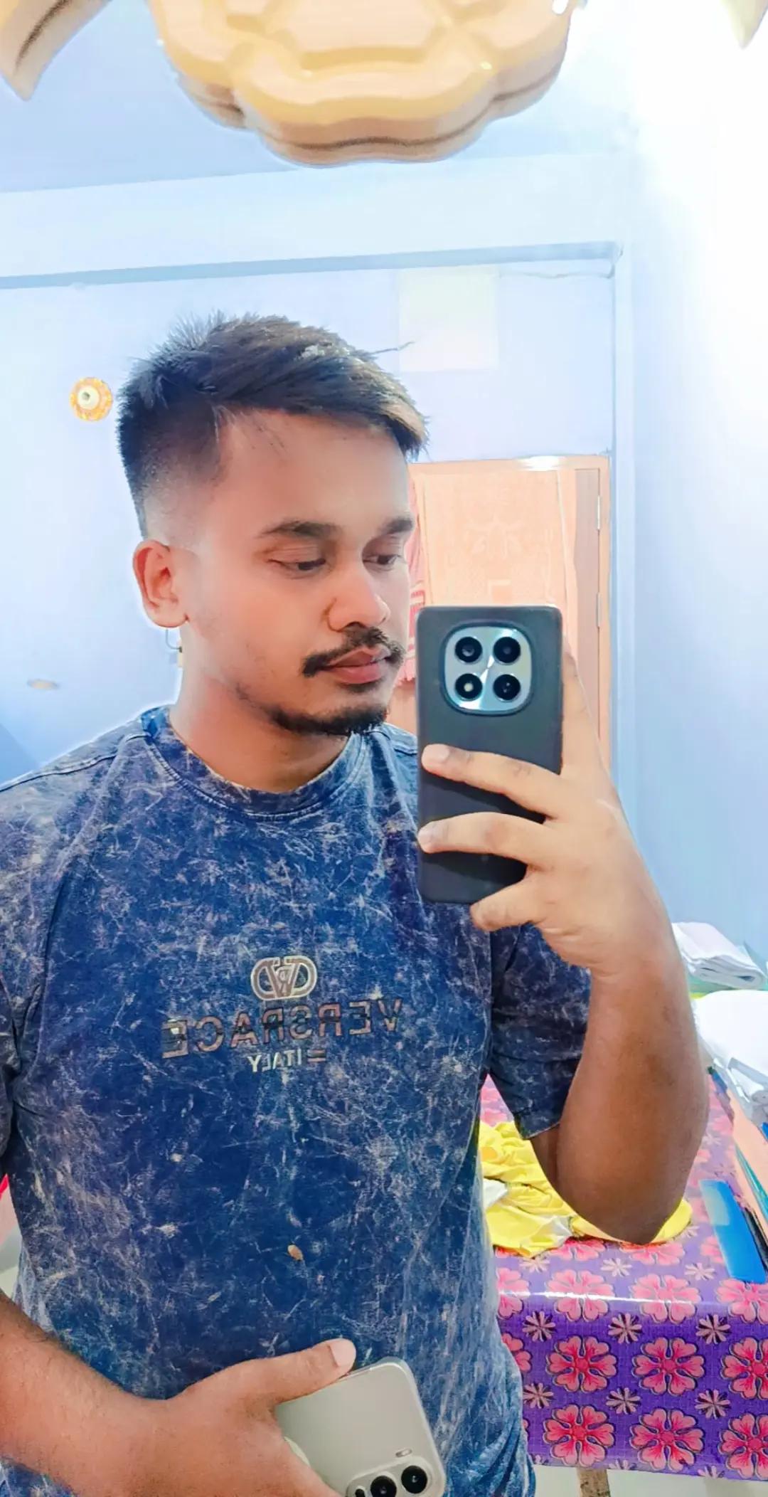 @এম এইচ নাহিদ