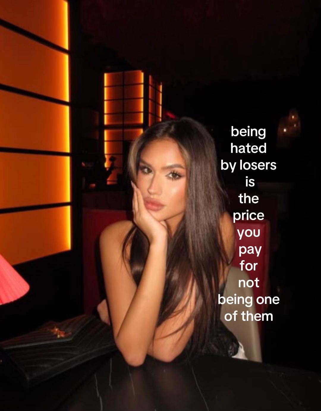 @🍸