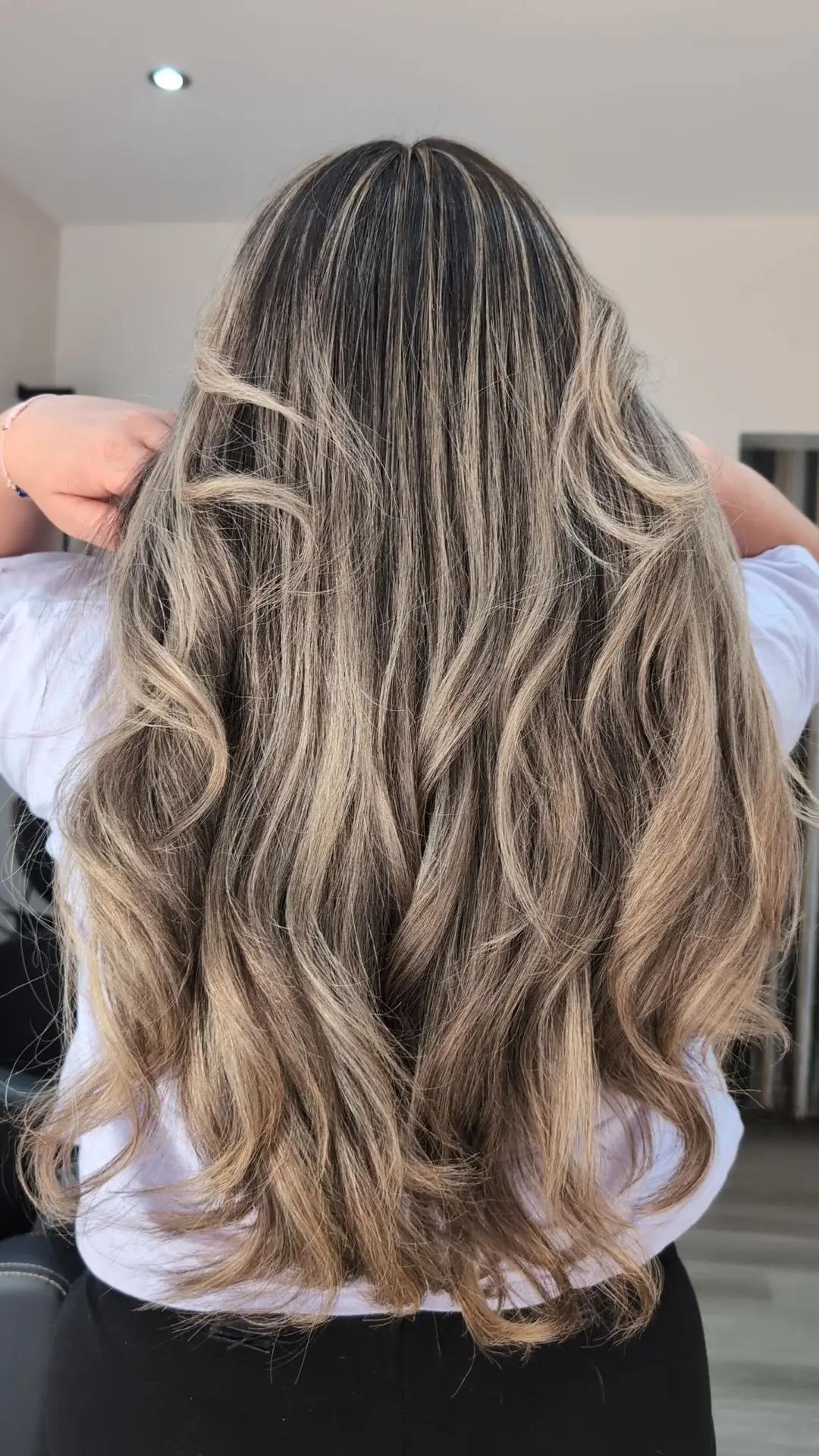 @✨MONICA'S HAIR & GLOW✨