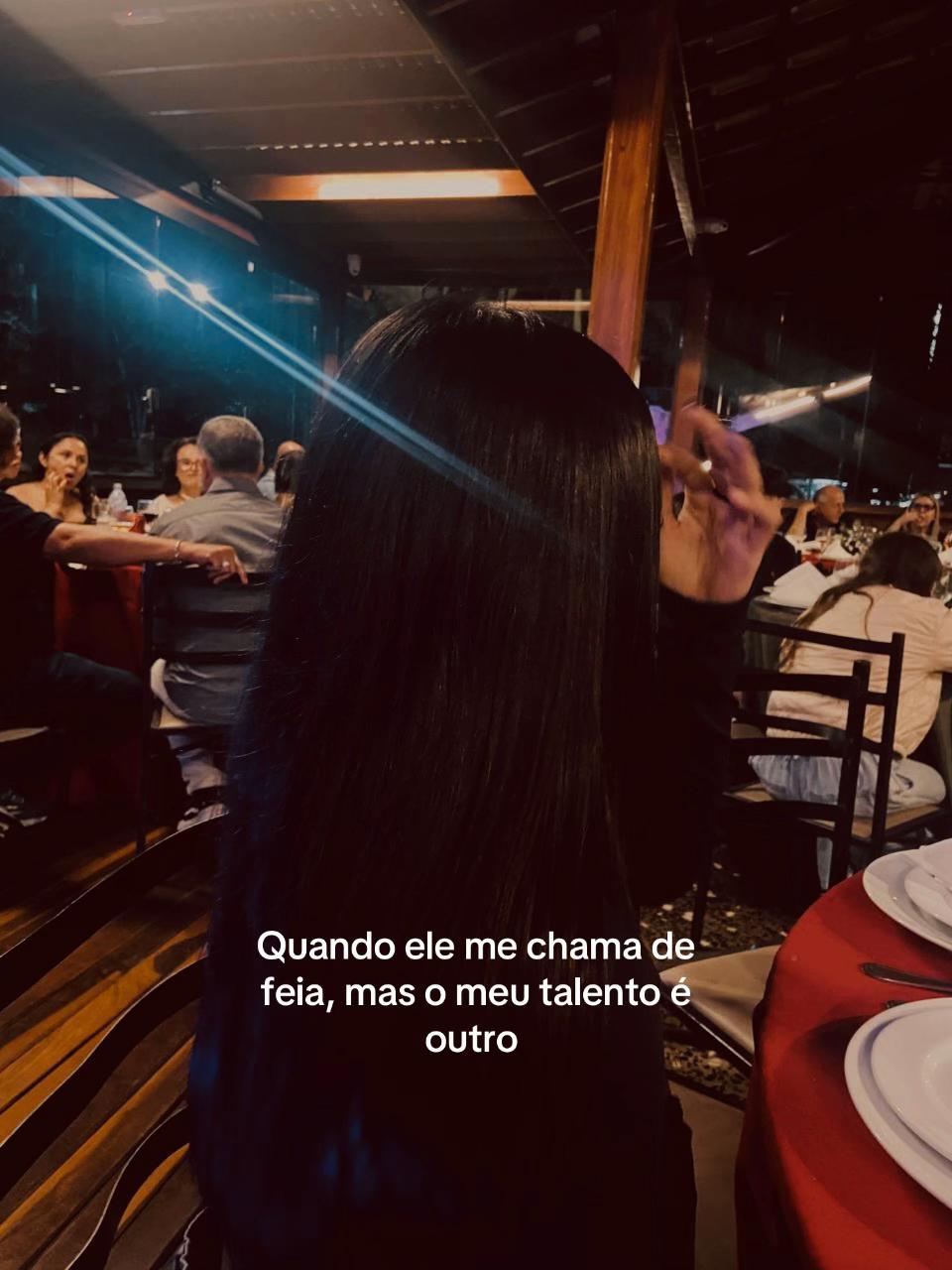 @y.alv3sz