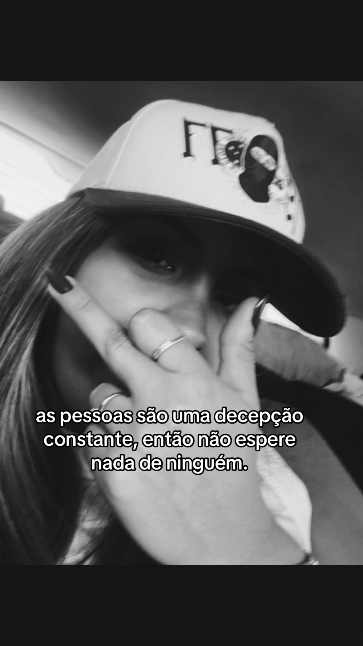 @Julia🌪️🩶