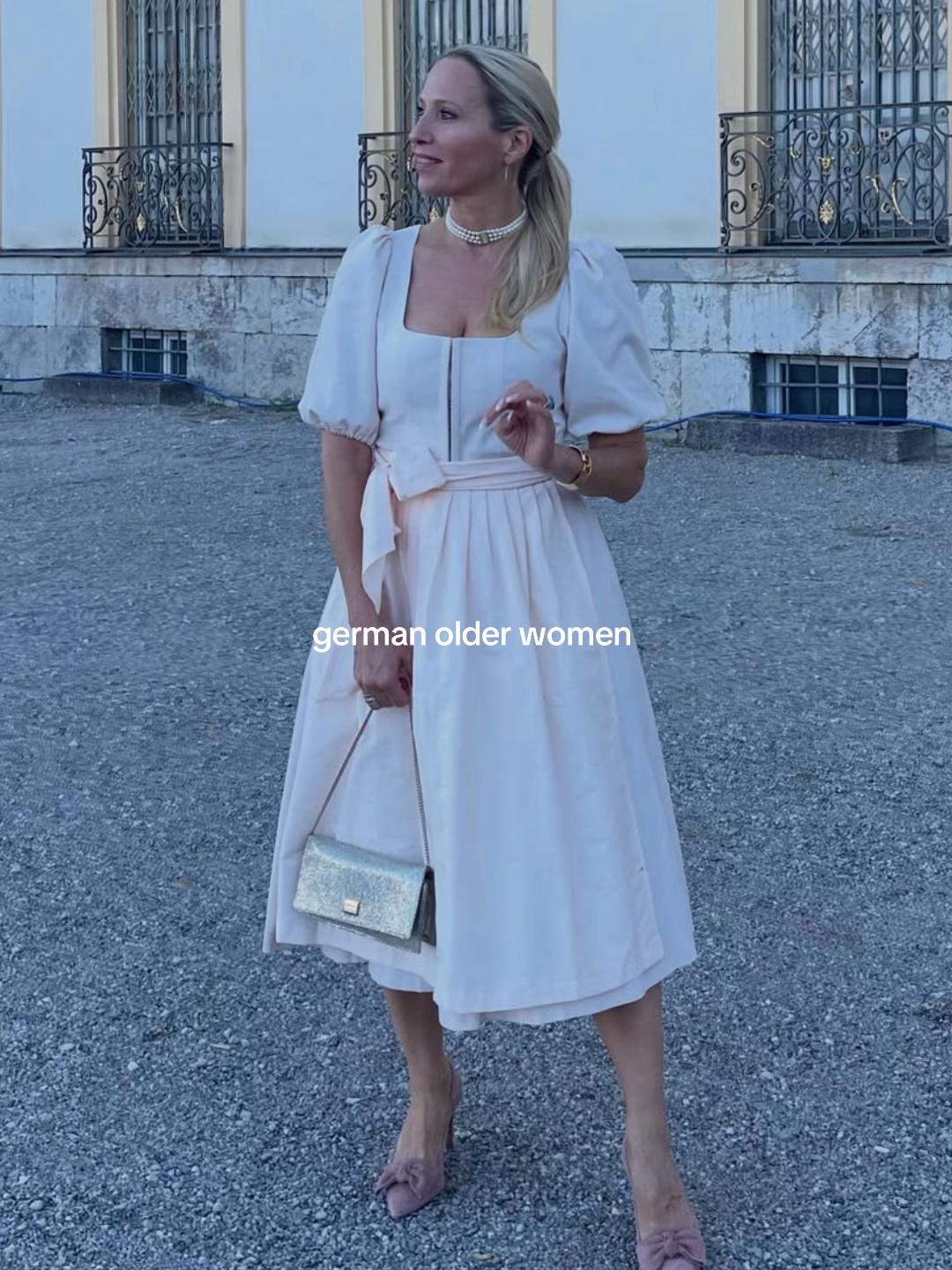 @𝒥