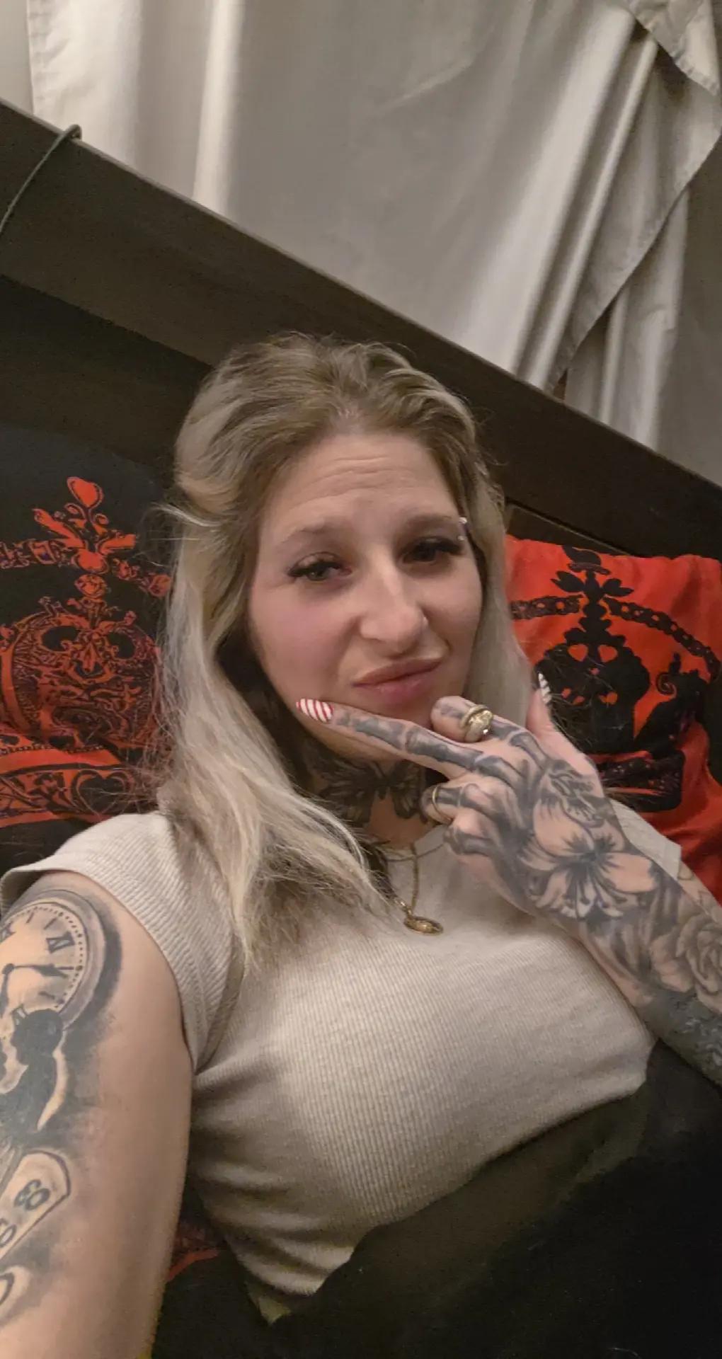 @moni blondy