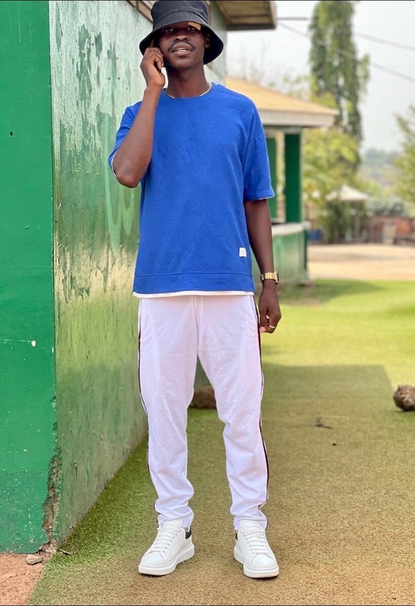 @Birdman 🦅 ♡ ♤ 👮🏾&zwj;♂️⚽️🇺🇸
