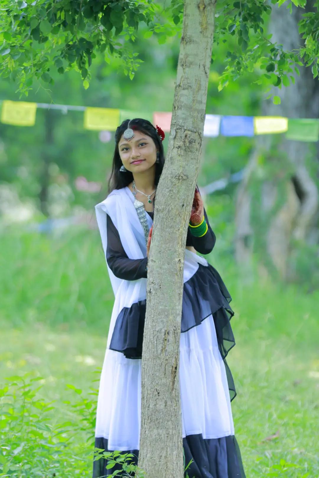 @Renutharu💐