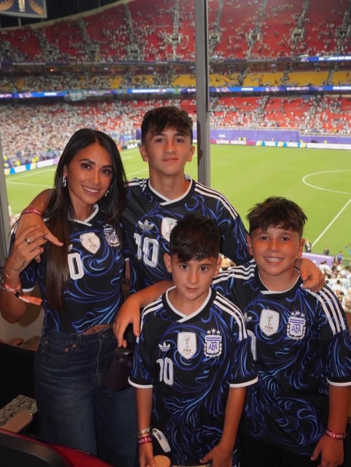 @Messi y children