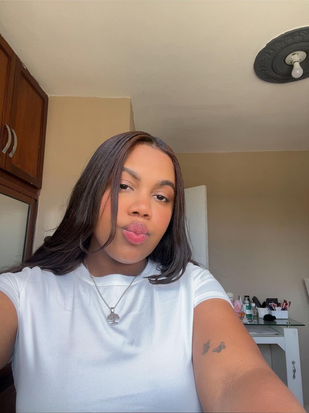 @Eliii💗