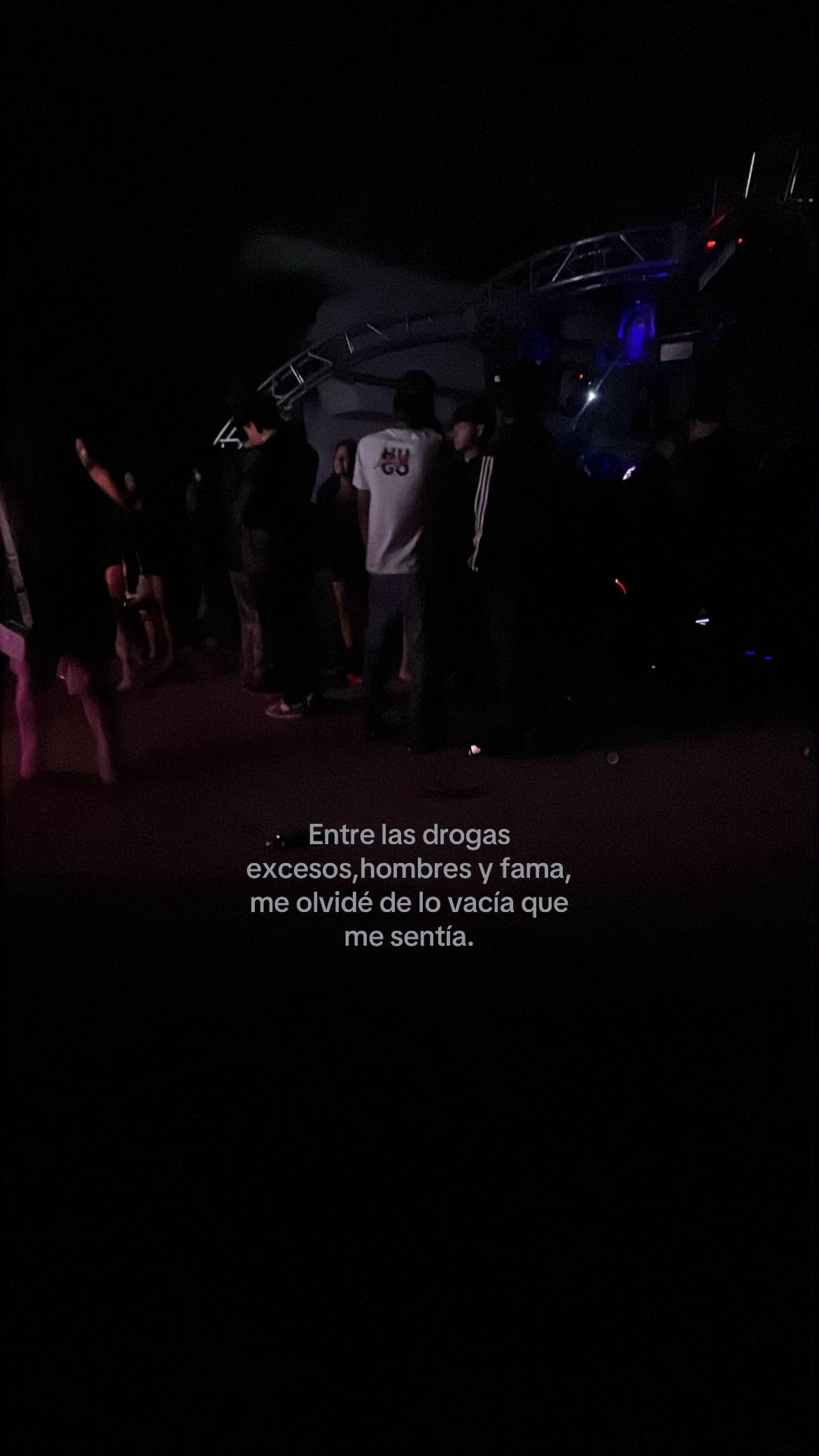 @️