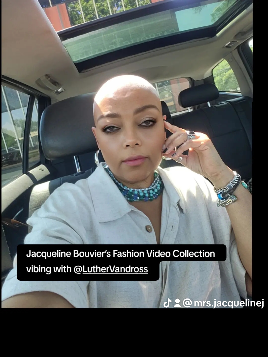 @Jacqueline Bouvier🅱️