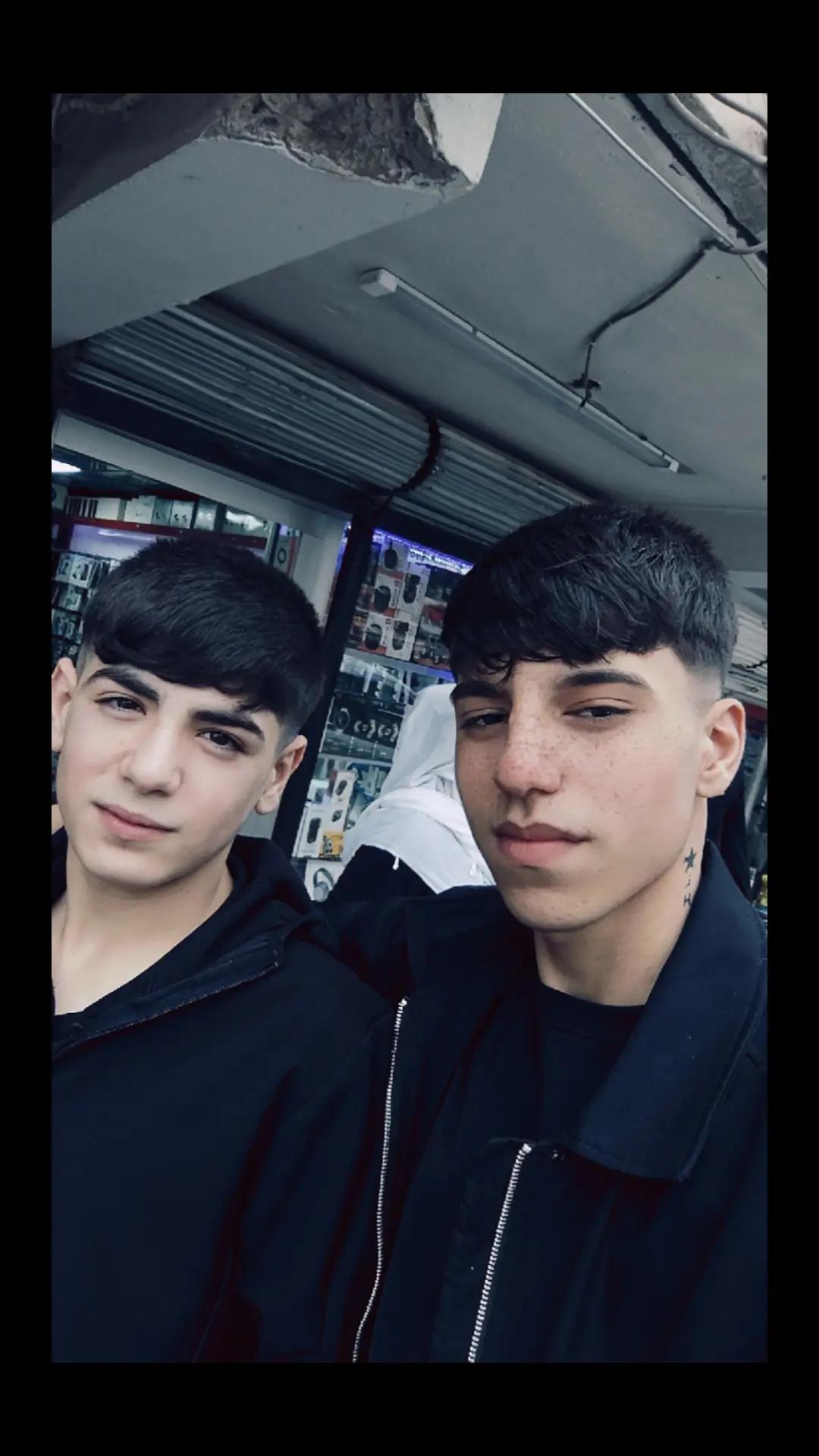 @Zₑₘₕₑᵣᵢ &bull;