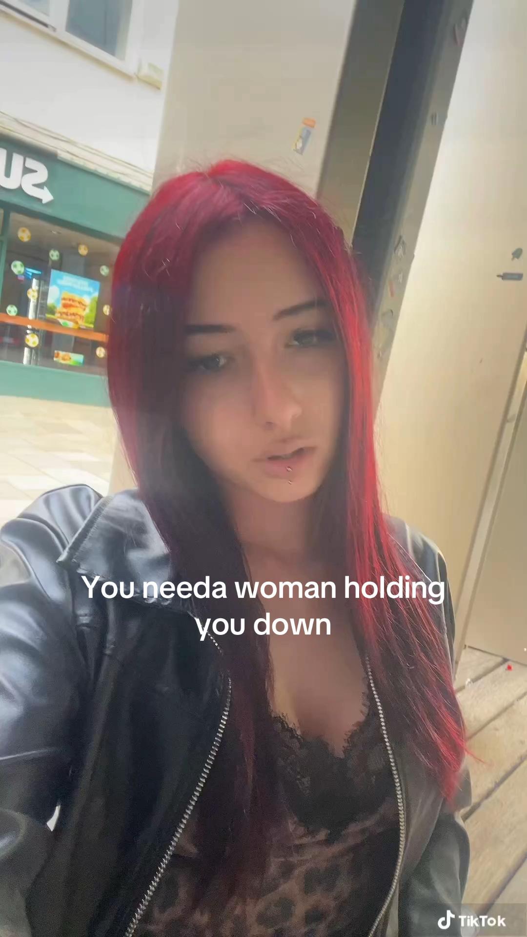 @justmechloe