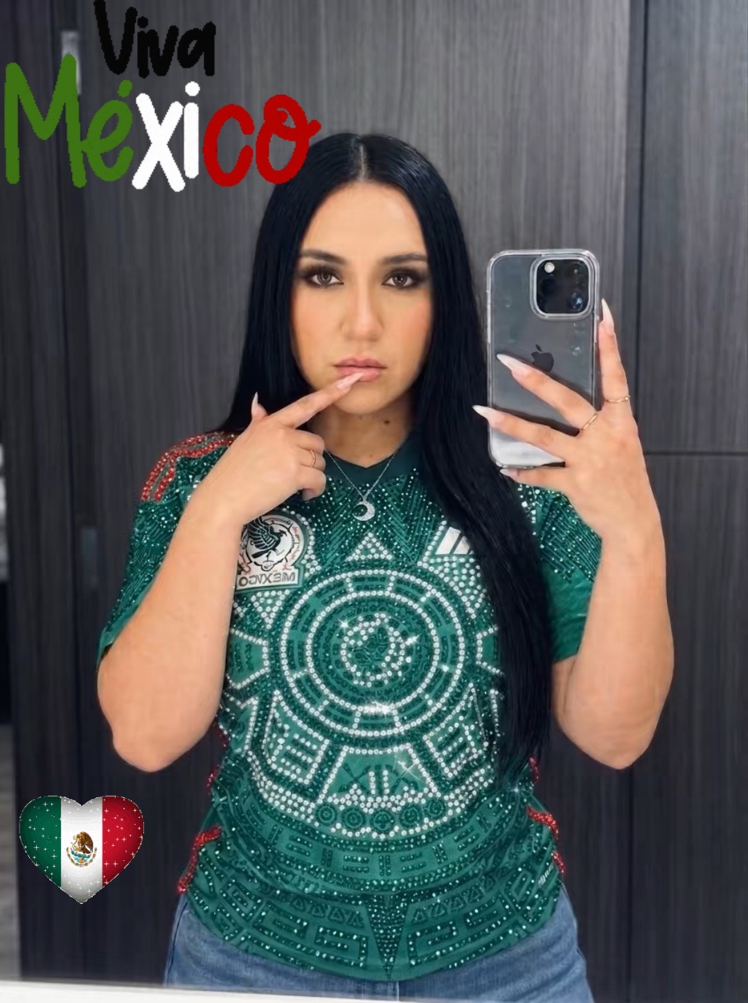 @MallelyVega