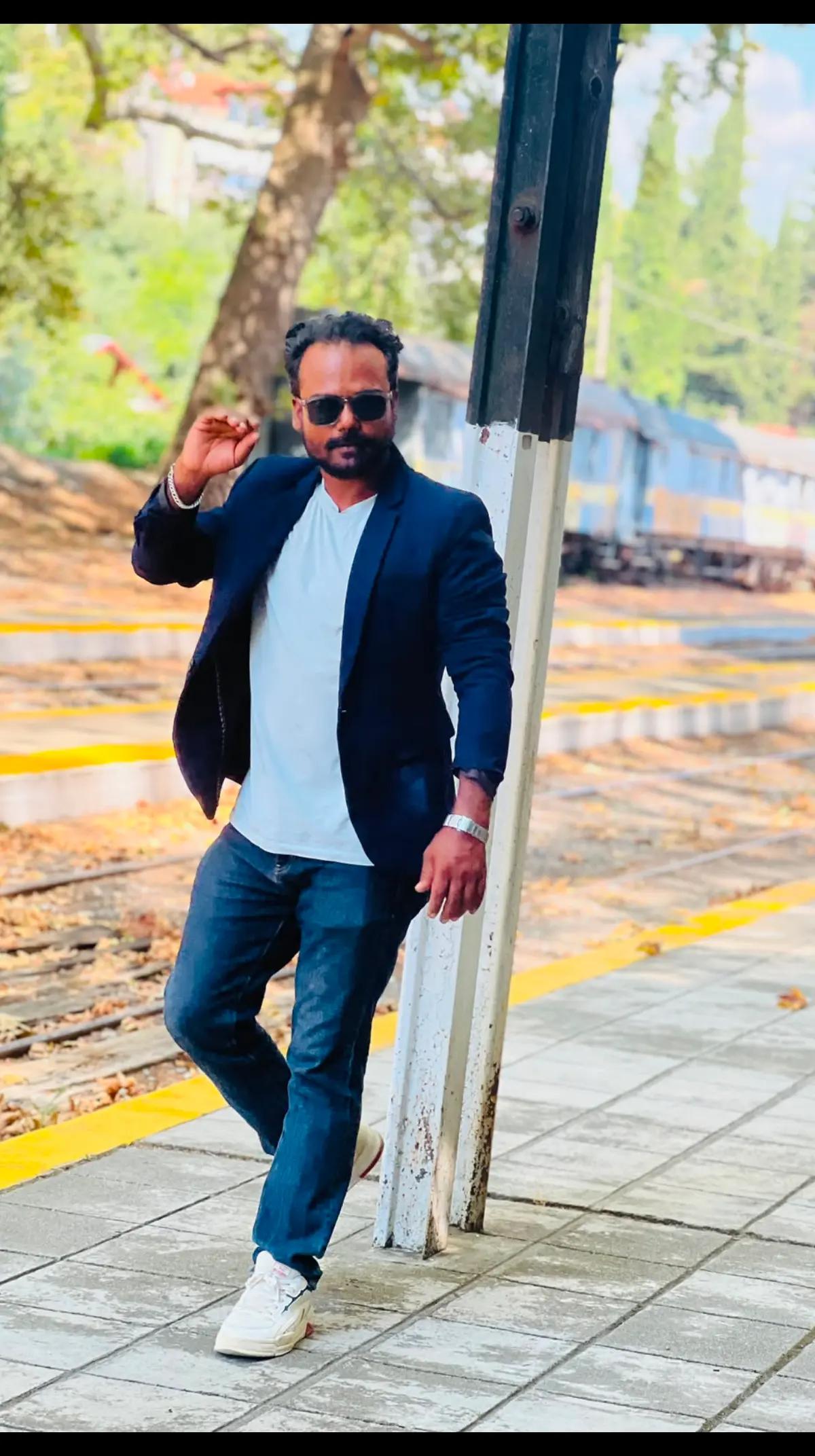 @Ashok thakur