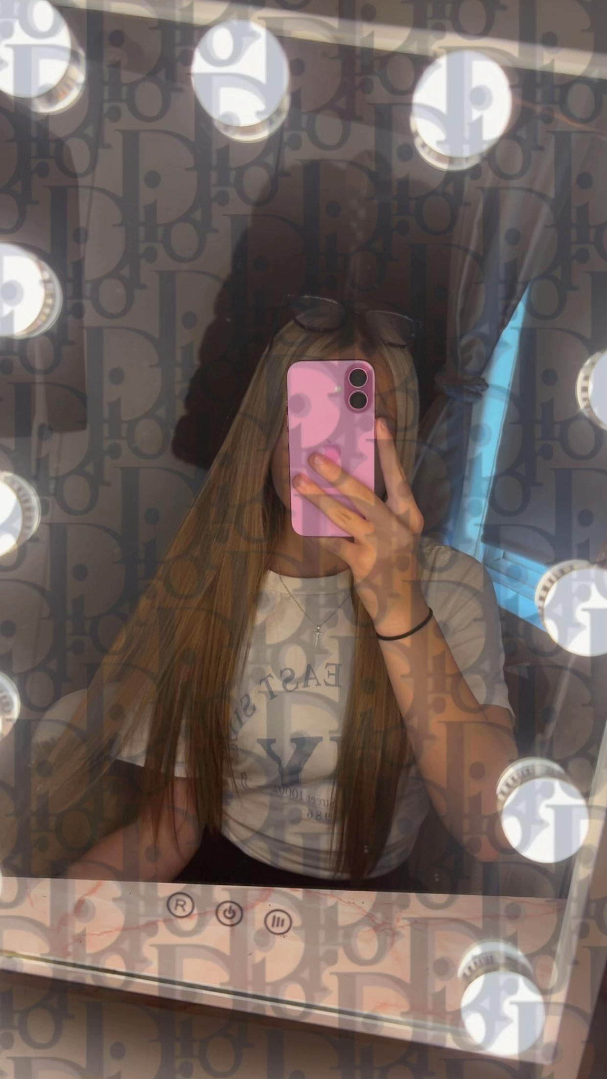@𝒯ℴ𝓃🤍